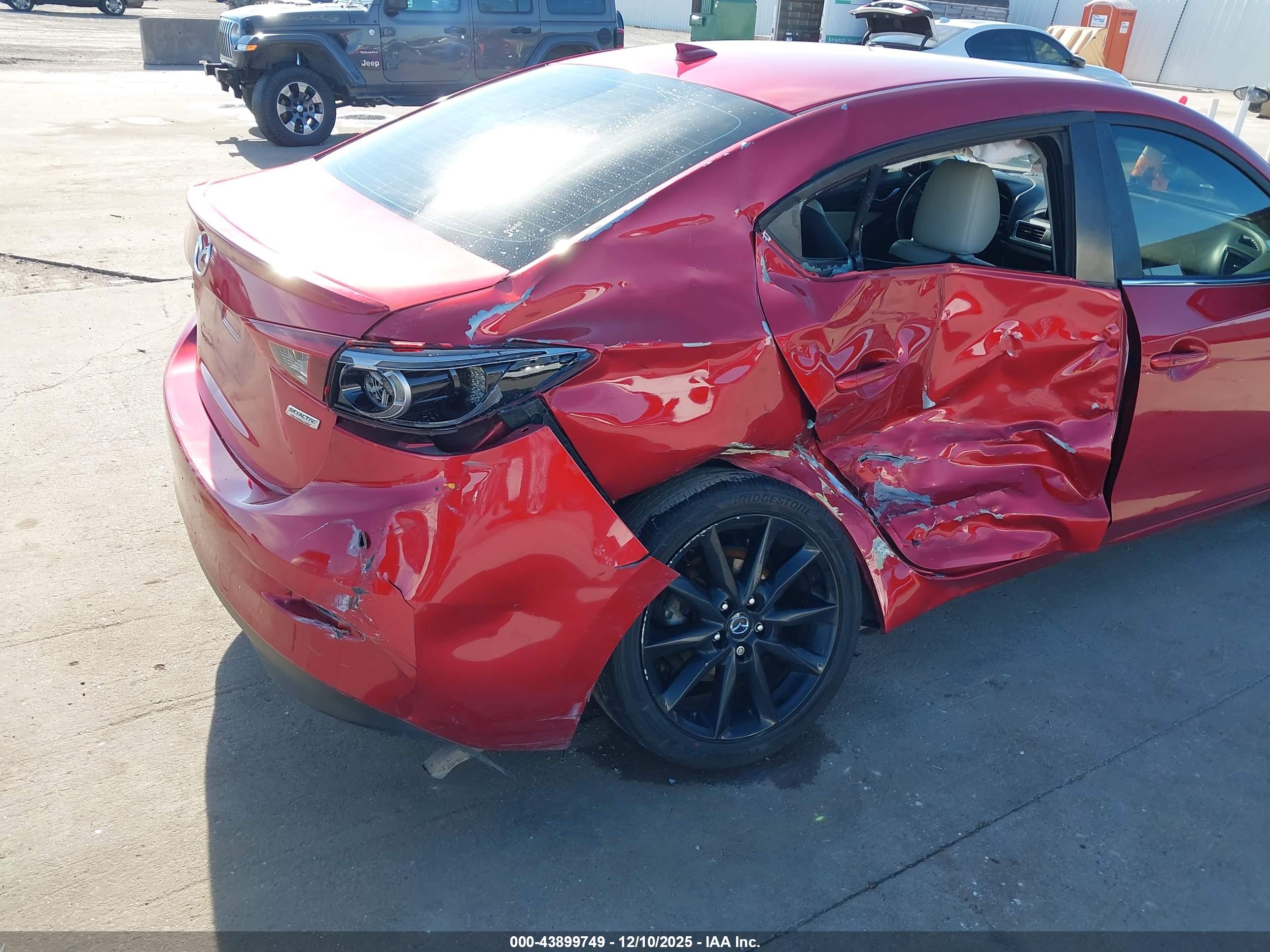 MAZDA MAZDA3 image 6