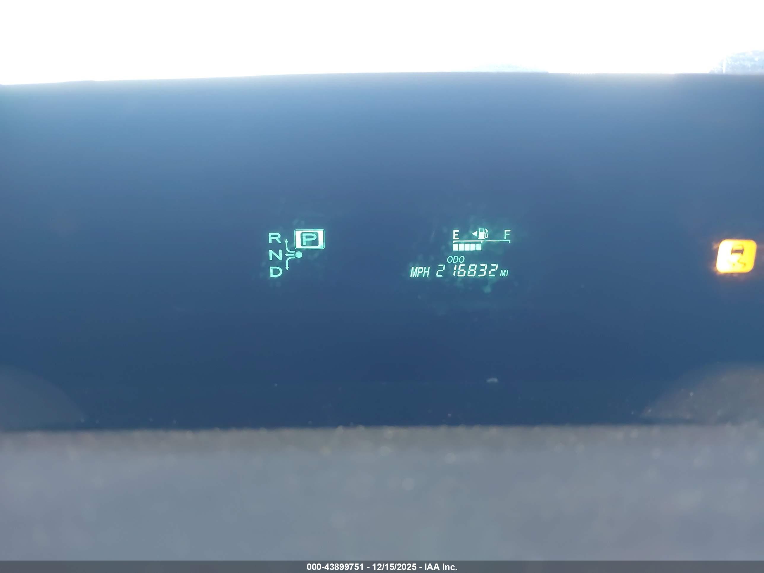 TOYOTA PRIUS image 7