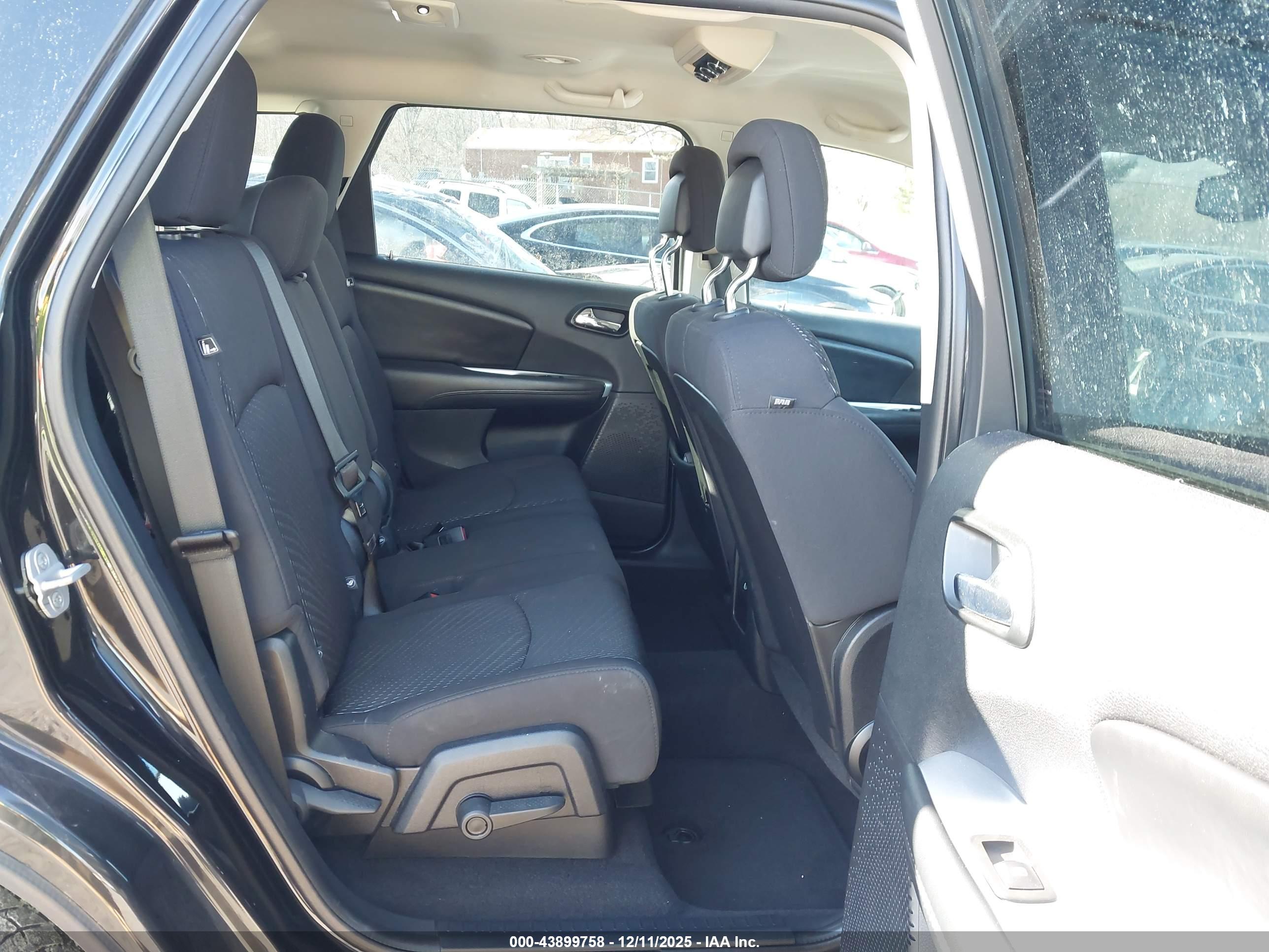 DODGE JOURNEY image 8