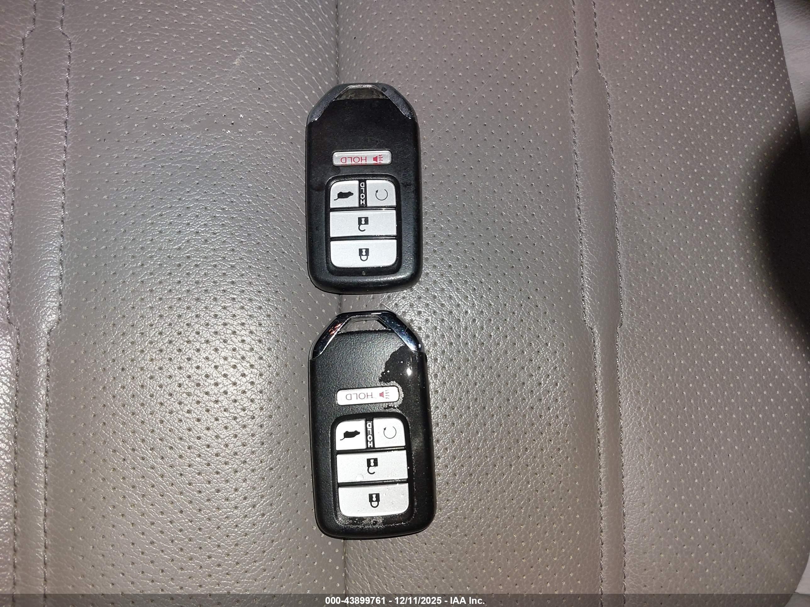 HONDA CR-V image 11