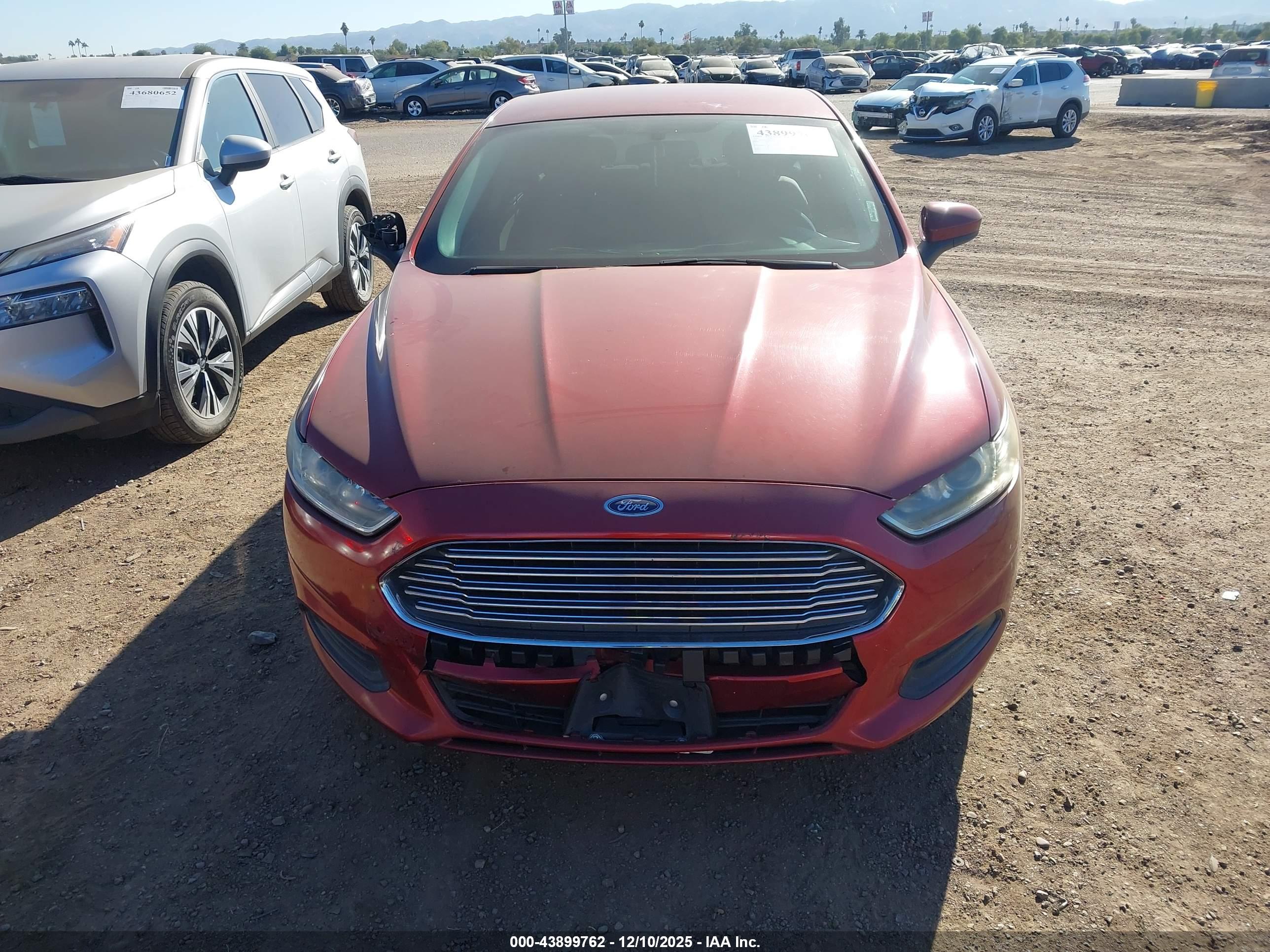 FORD FUSION image 6