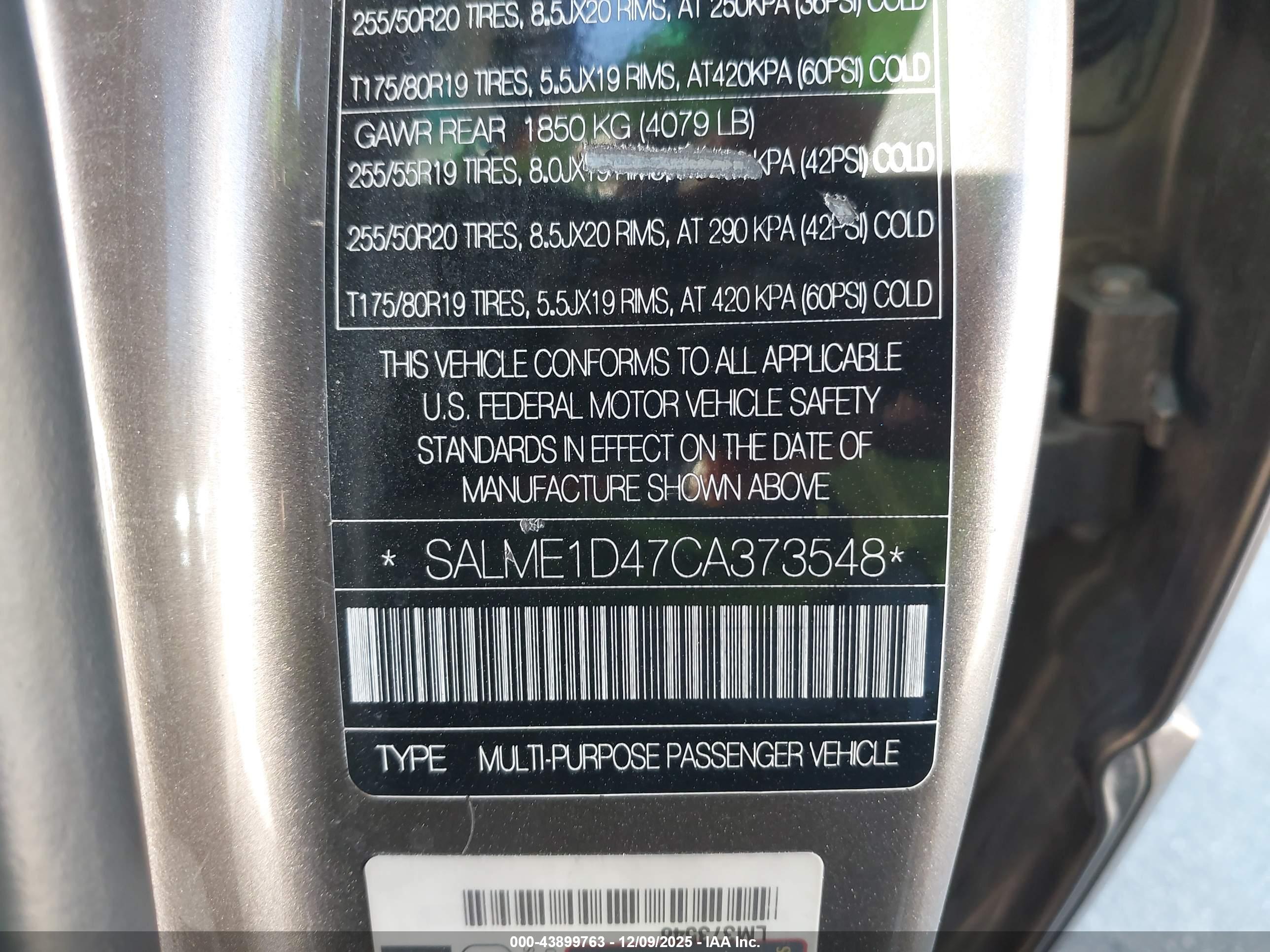 LAND ROVER image 9