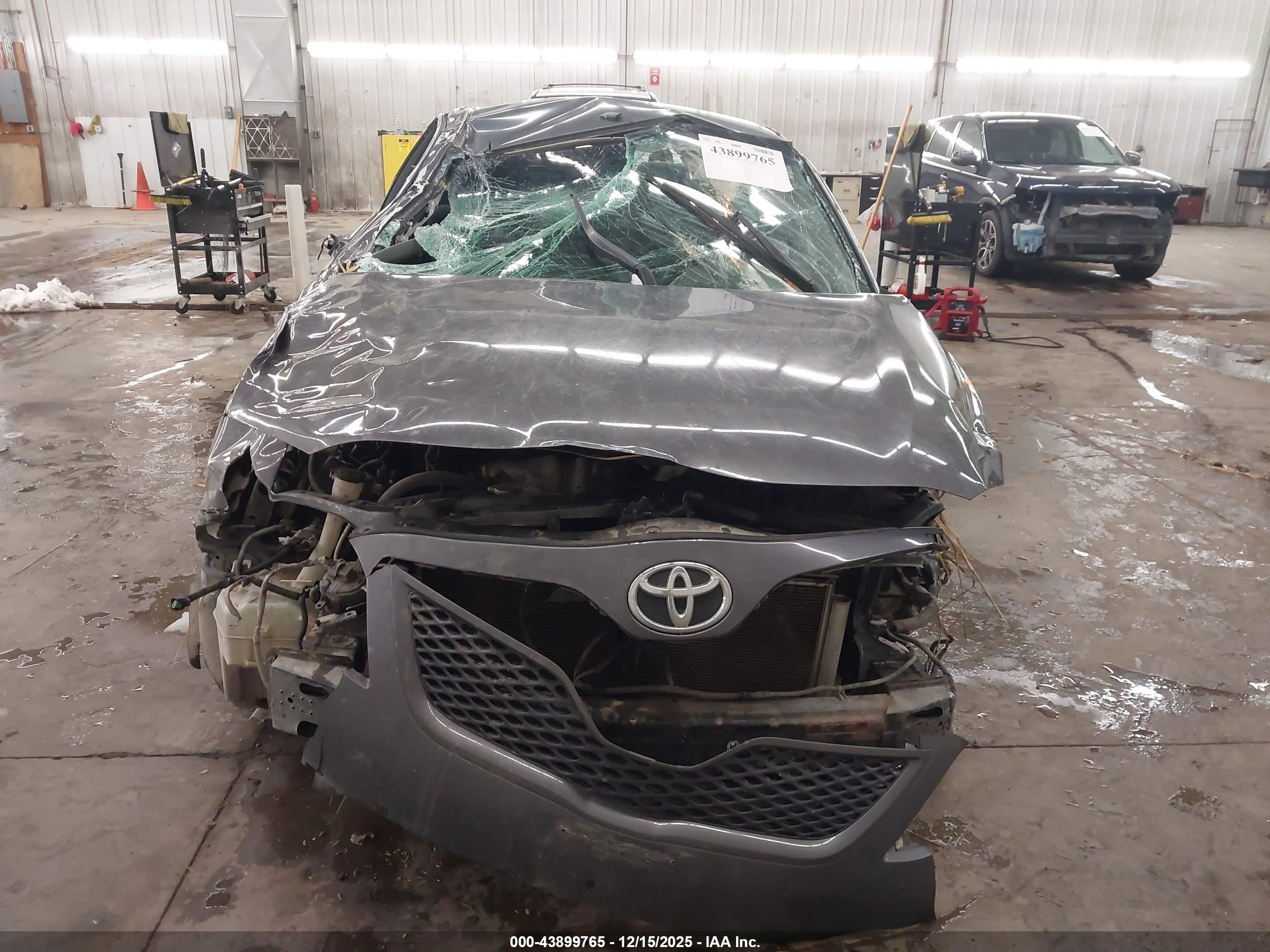 TOYOTA CAMRY image 6