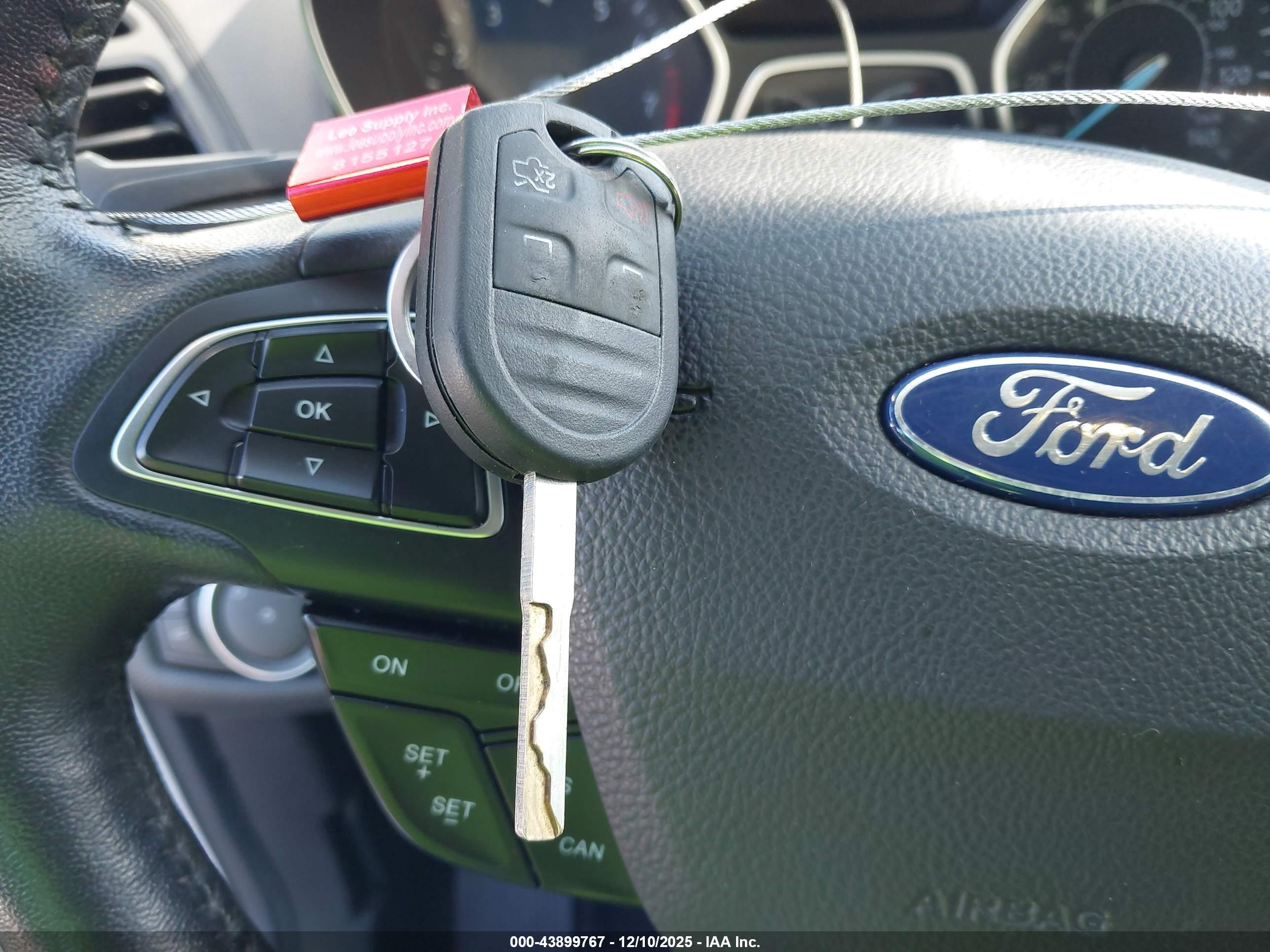 FORD ESCAPE image 11