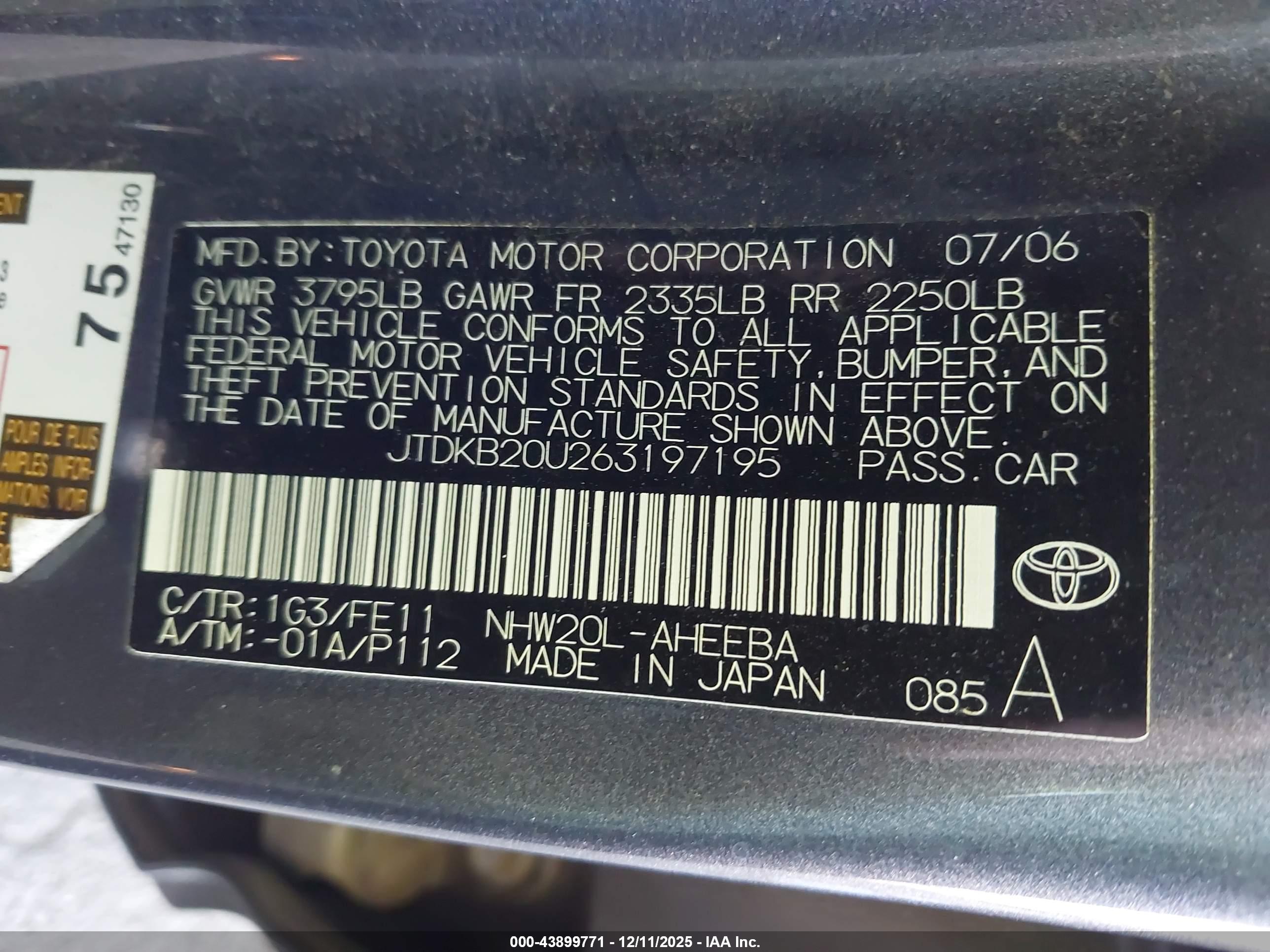 TOYOTA PRIUS image 9
