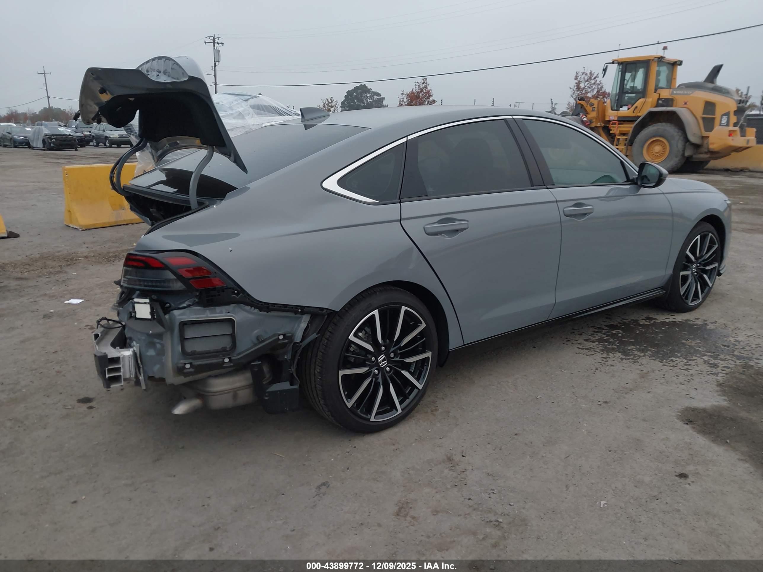 HONDA ACCORD image 4