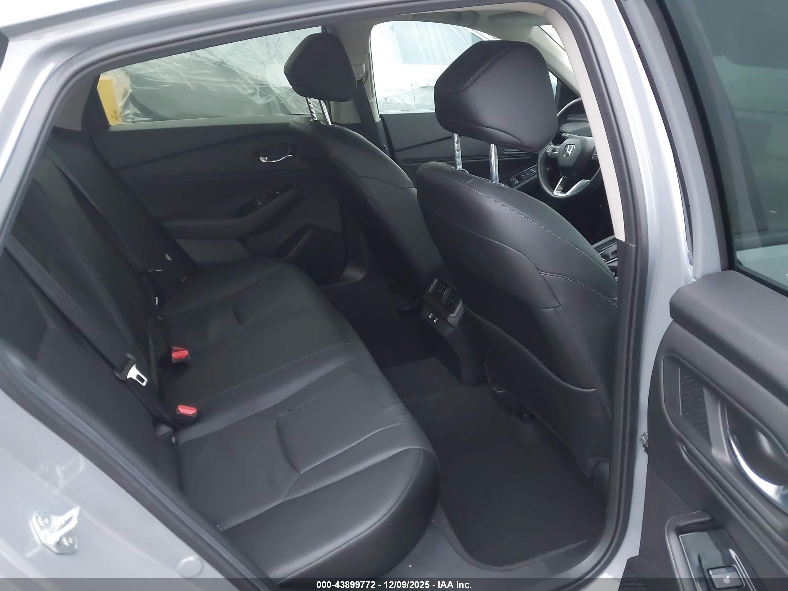 HONDA ACCORD image 8