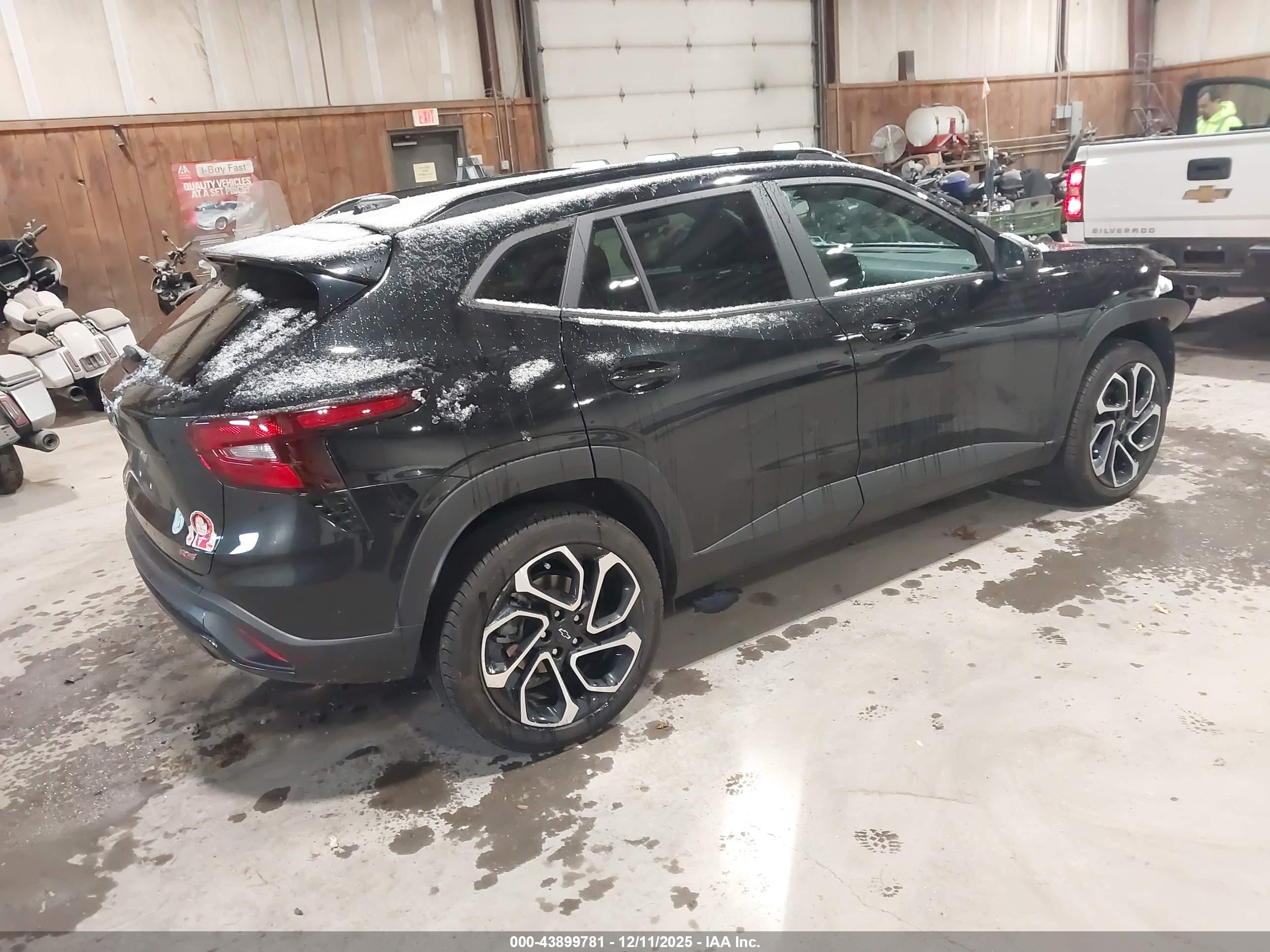 CHEVROLET TRAX image 4