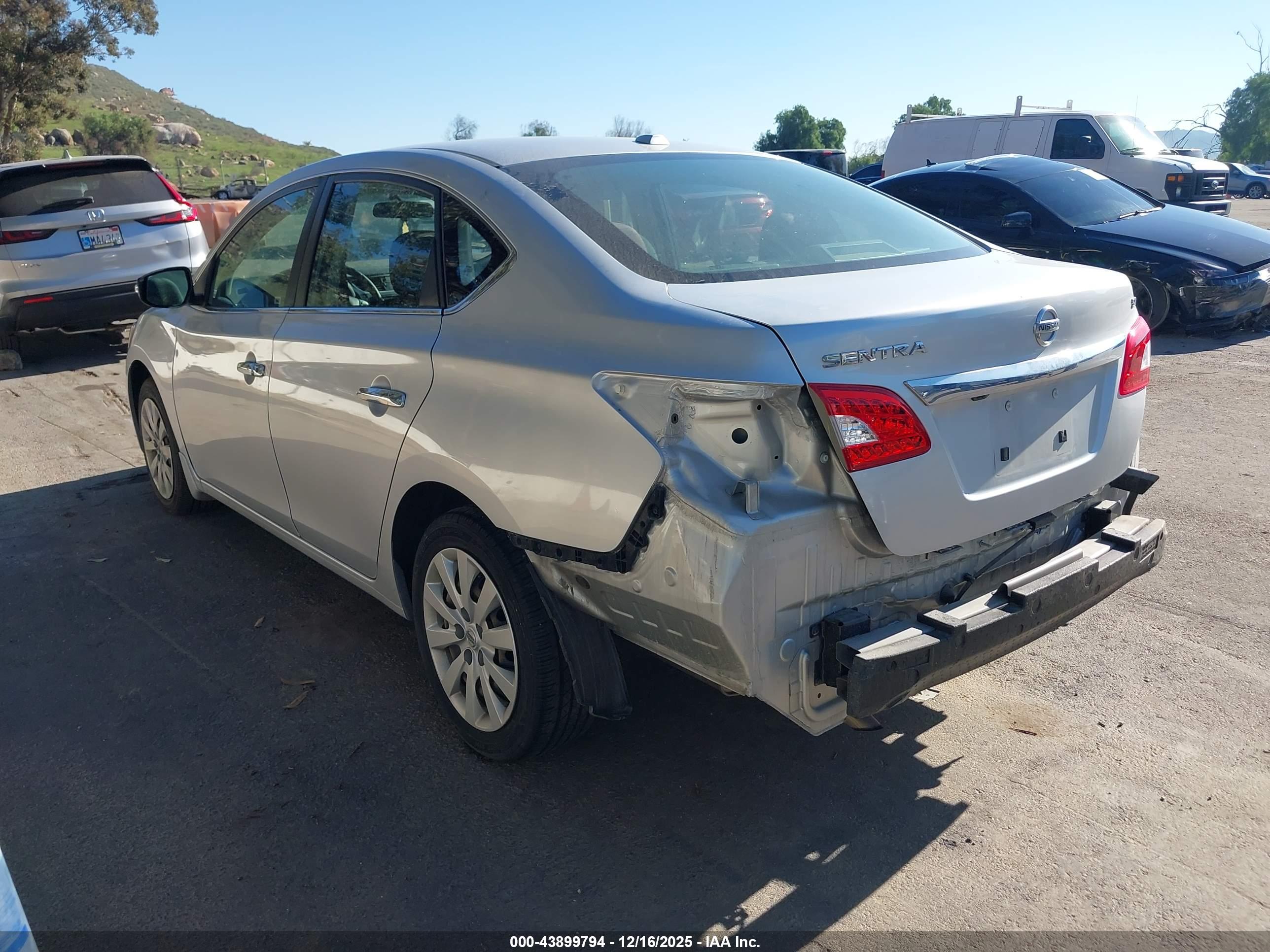 NISSAN SENTRA image 3