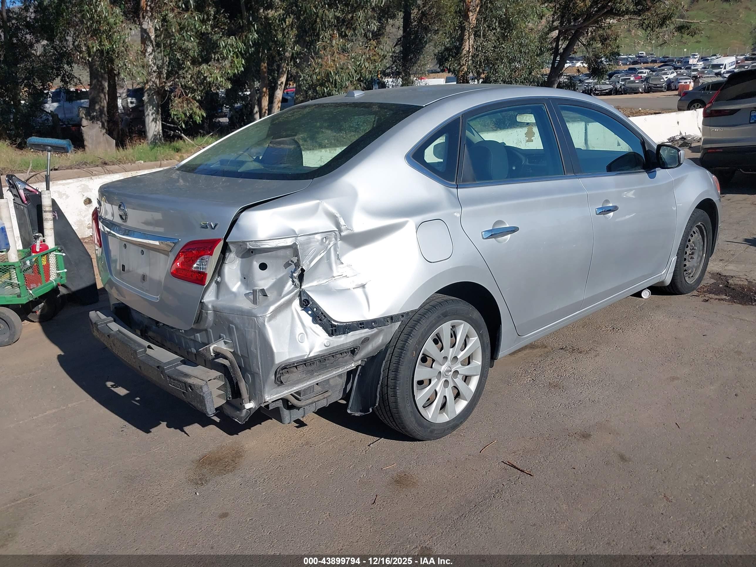 NISSAN SENTRA image 4