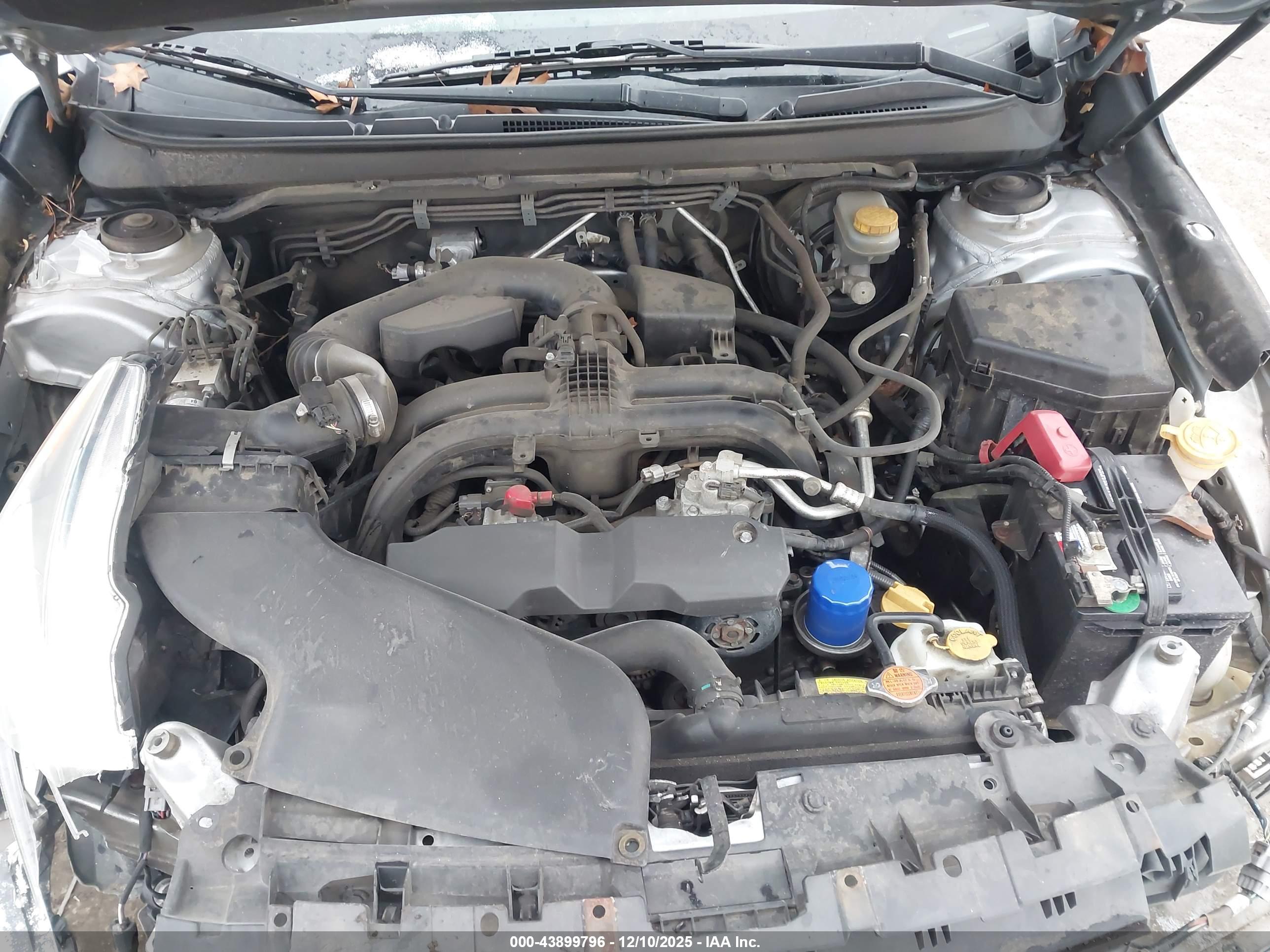 SUBARU OUTBACK image 10