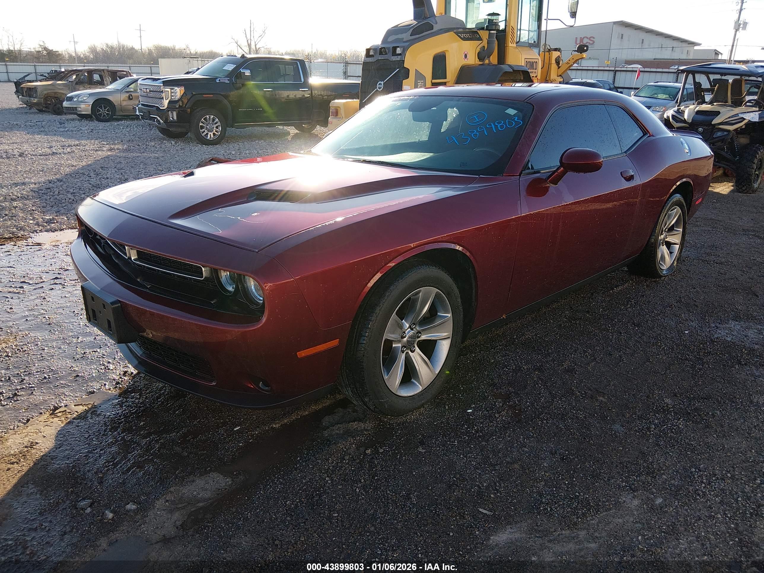DODGE CHALLENGER image 2