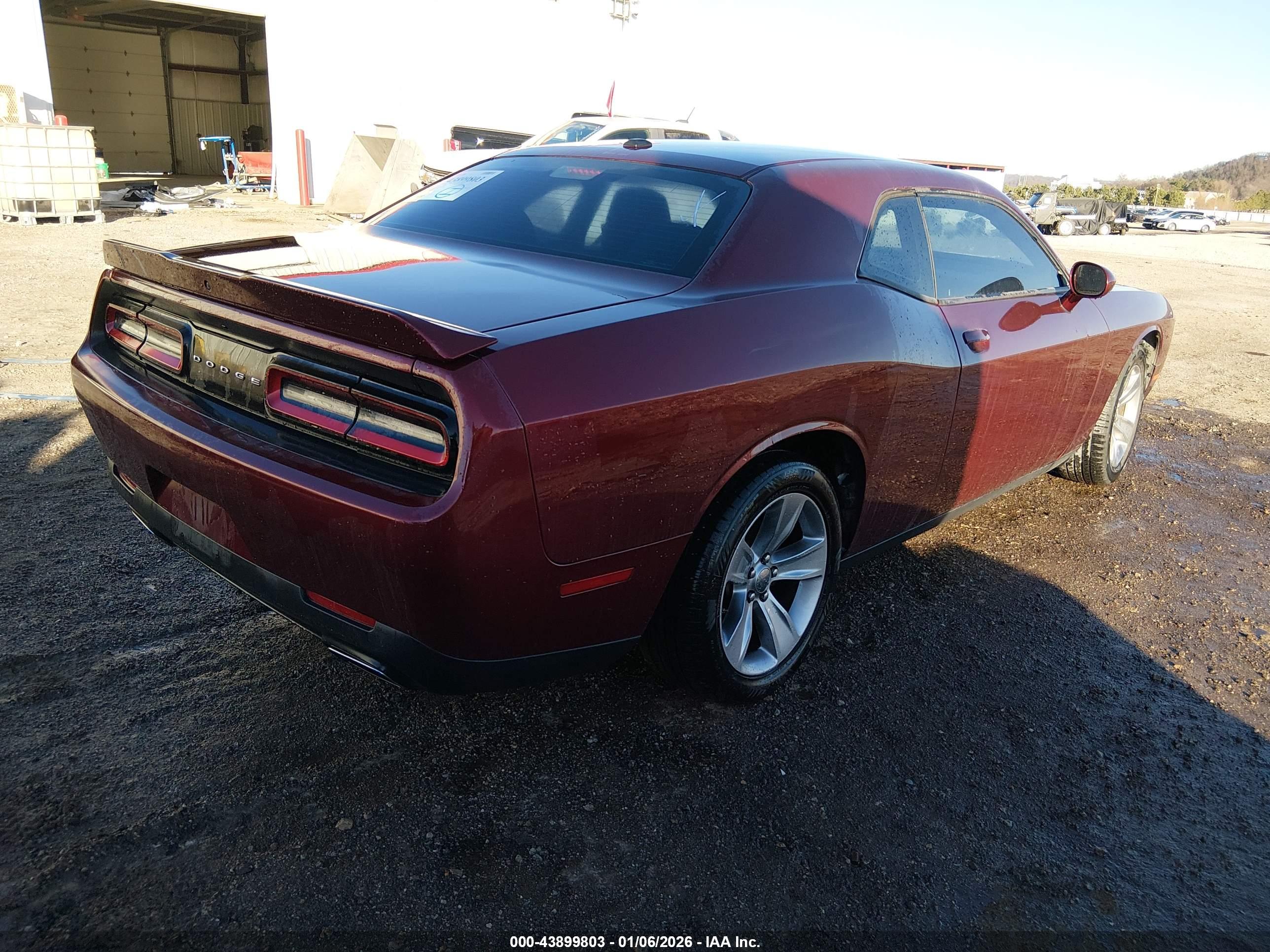 DODGE CHALLENGER image 4