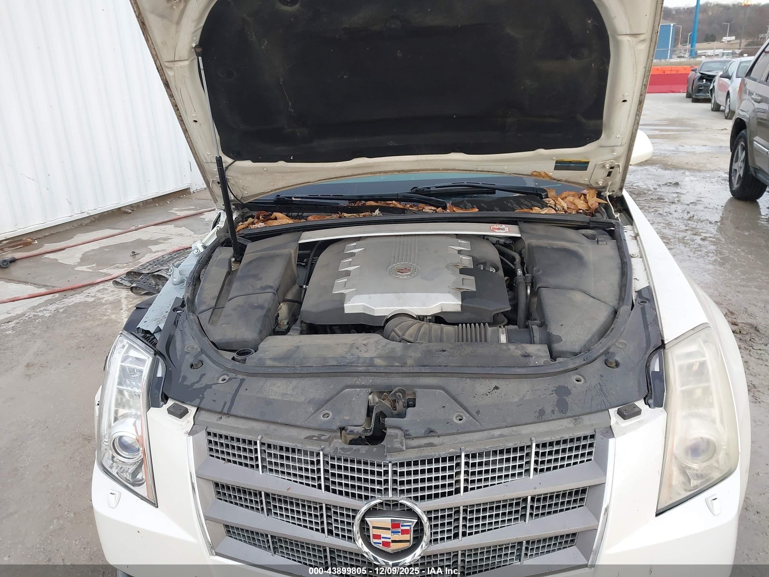 CADILLAC CTS image 10