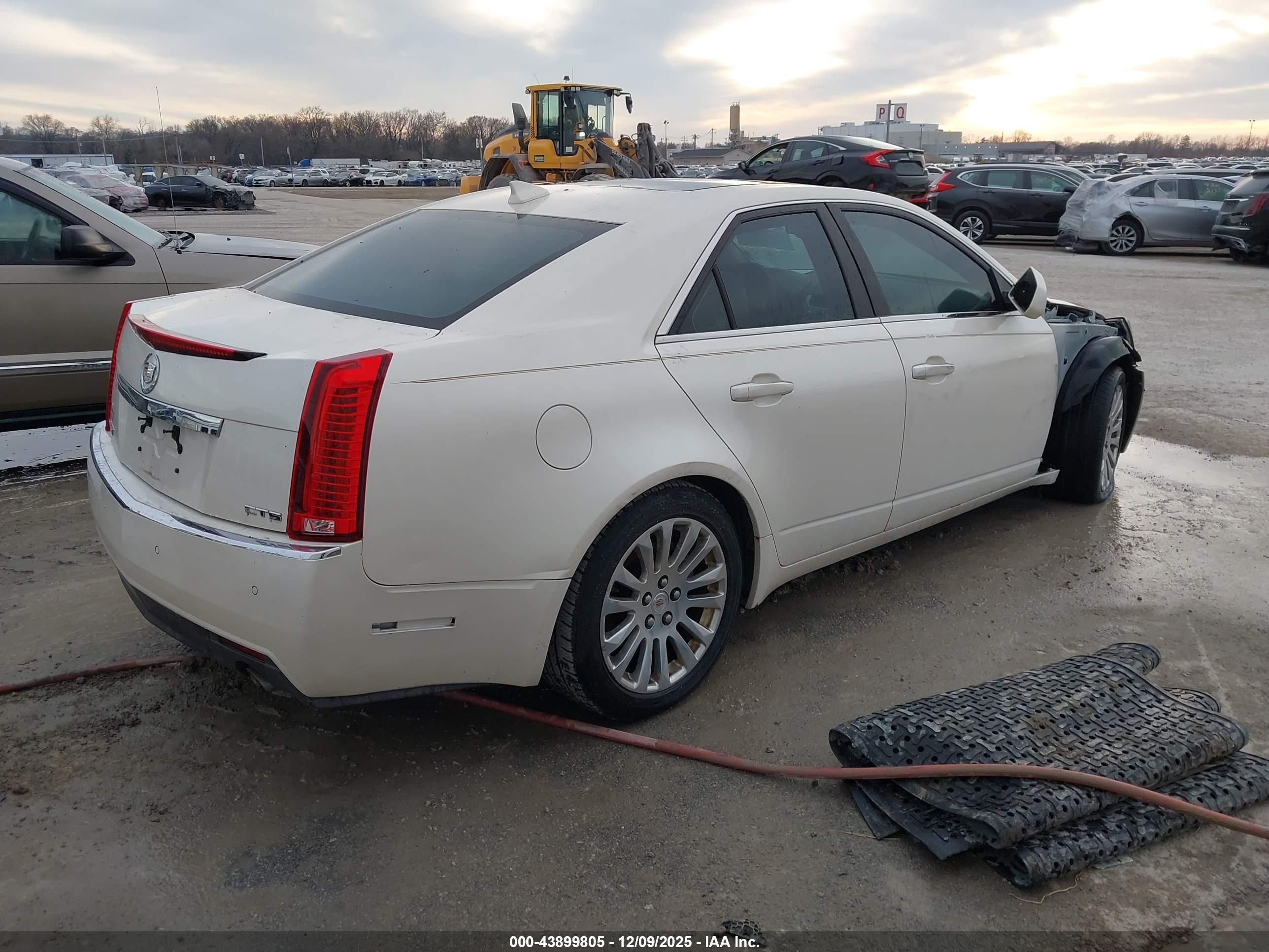 CADILLAC CTS image 4