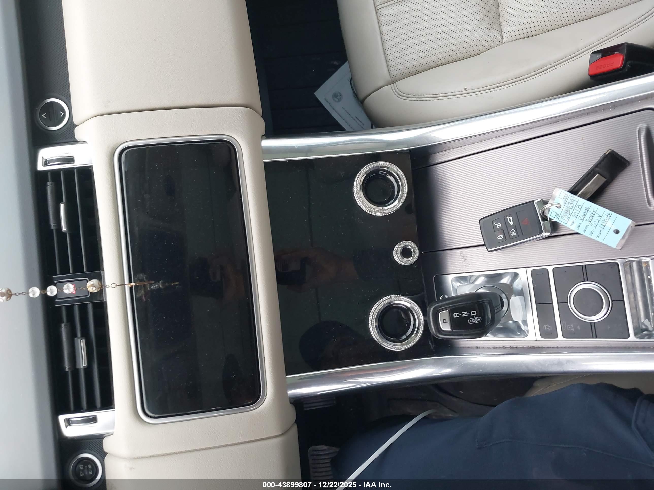 LAND ROVER image 11