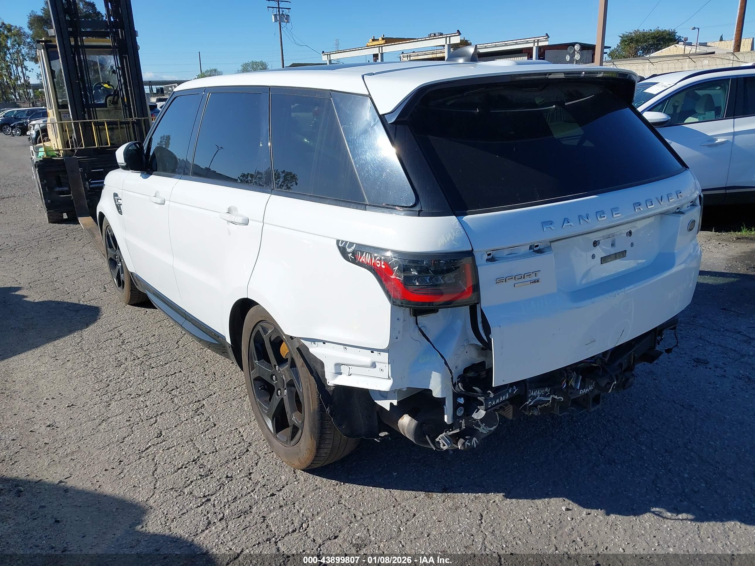 LAND ROVER image 3