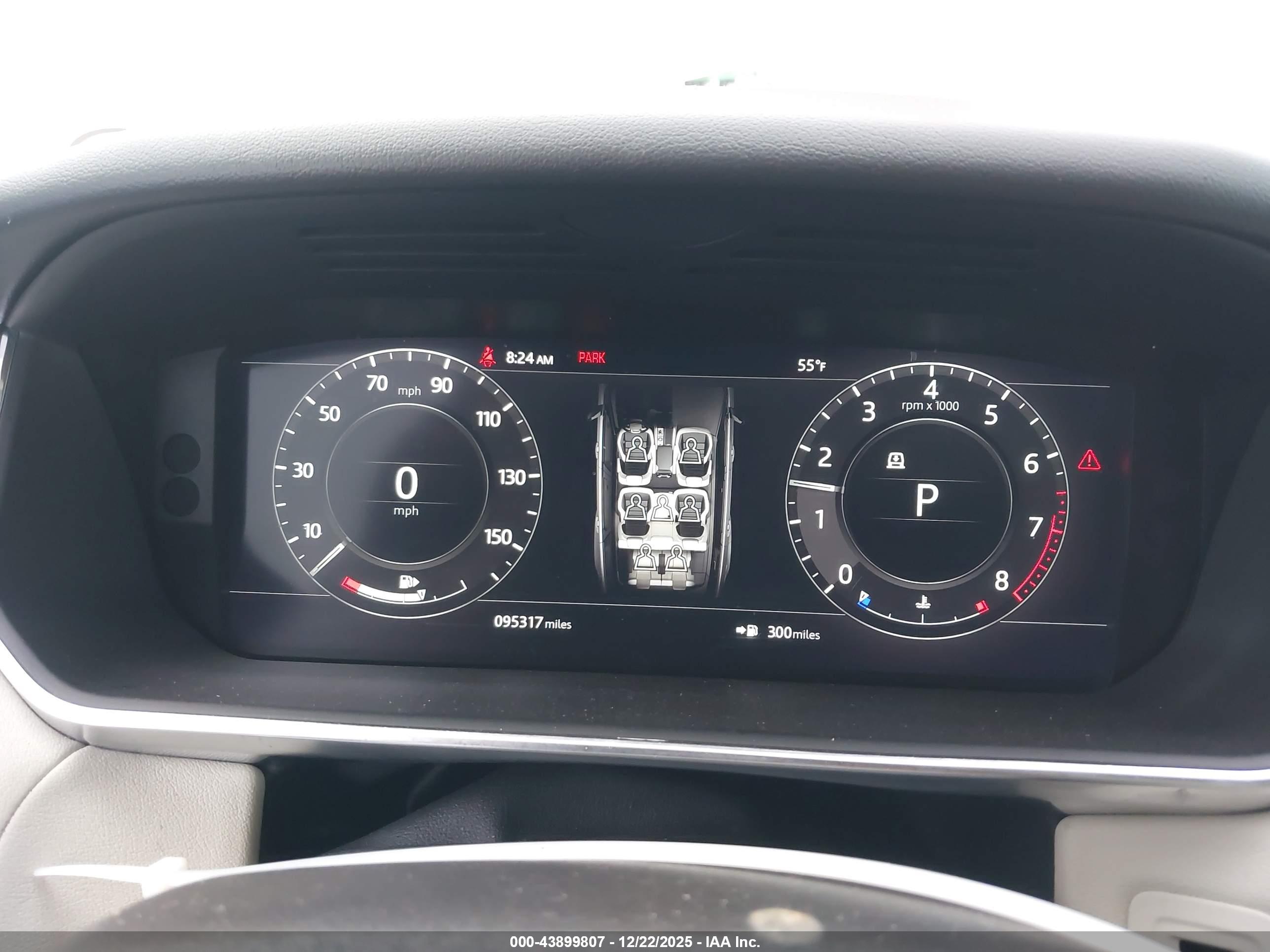 LAND ROVER image 7