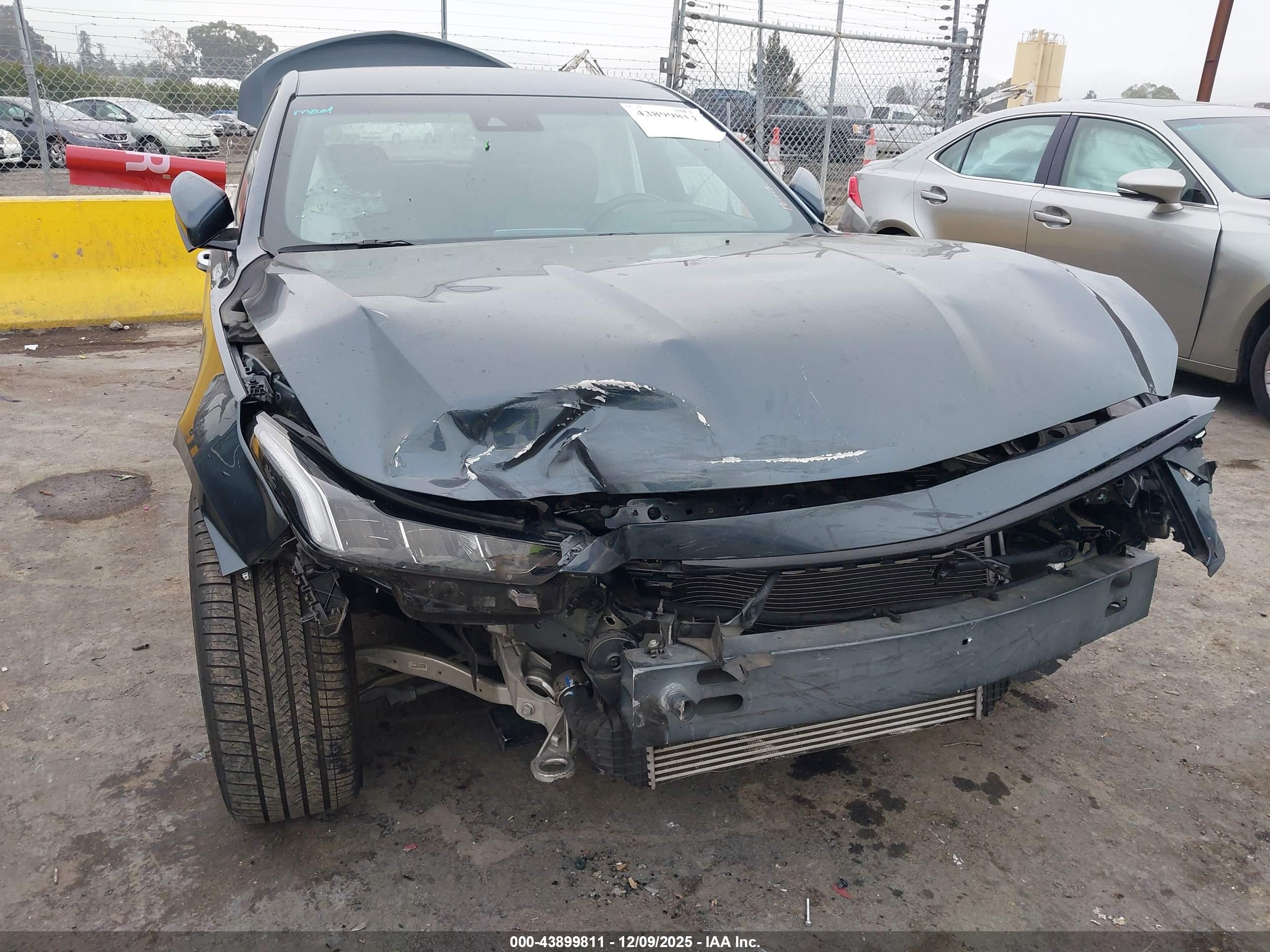 CADILLAC CT5 image 6