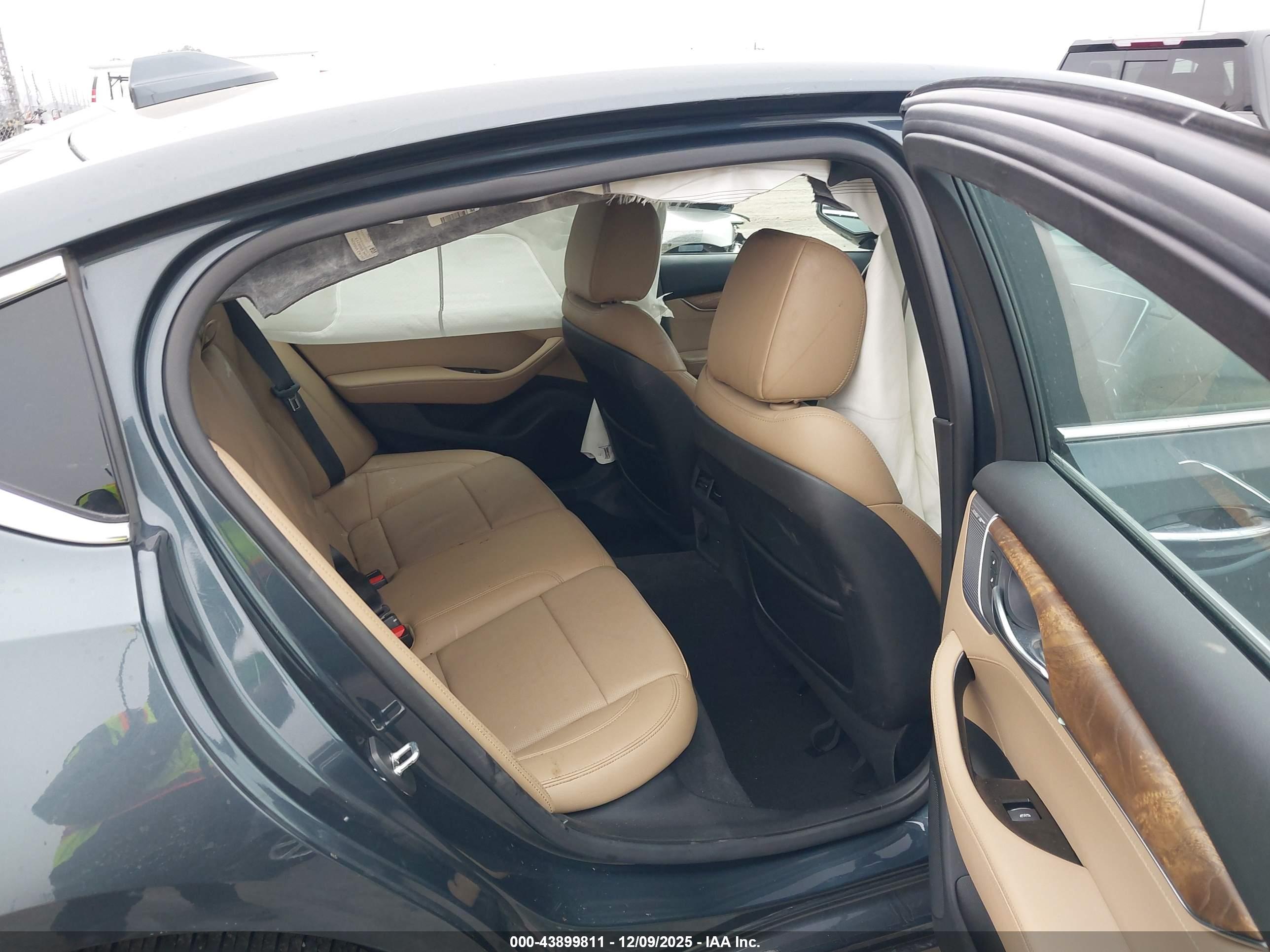 CADILLAC CT5 image 8