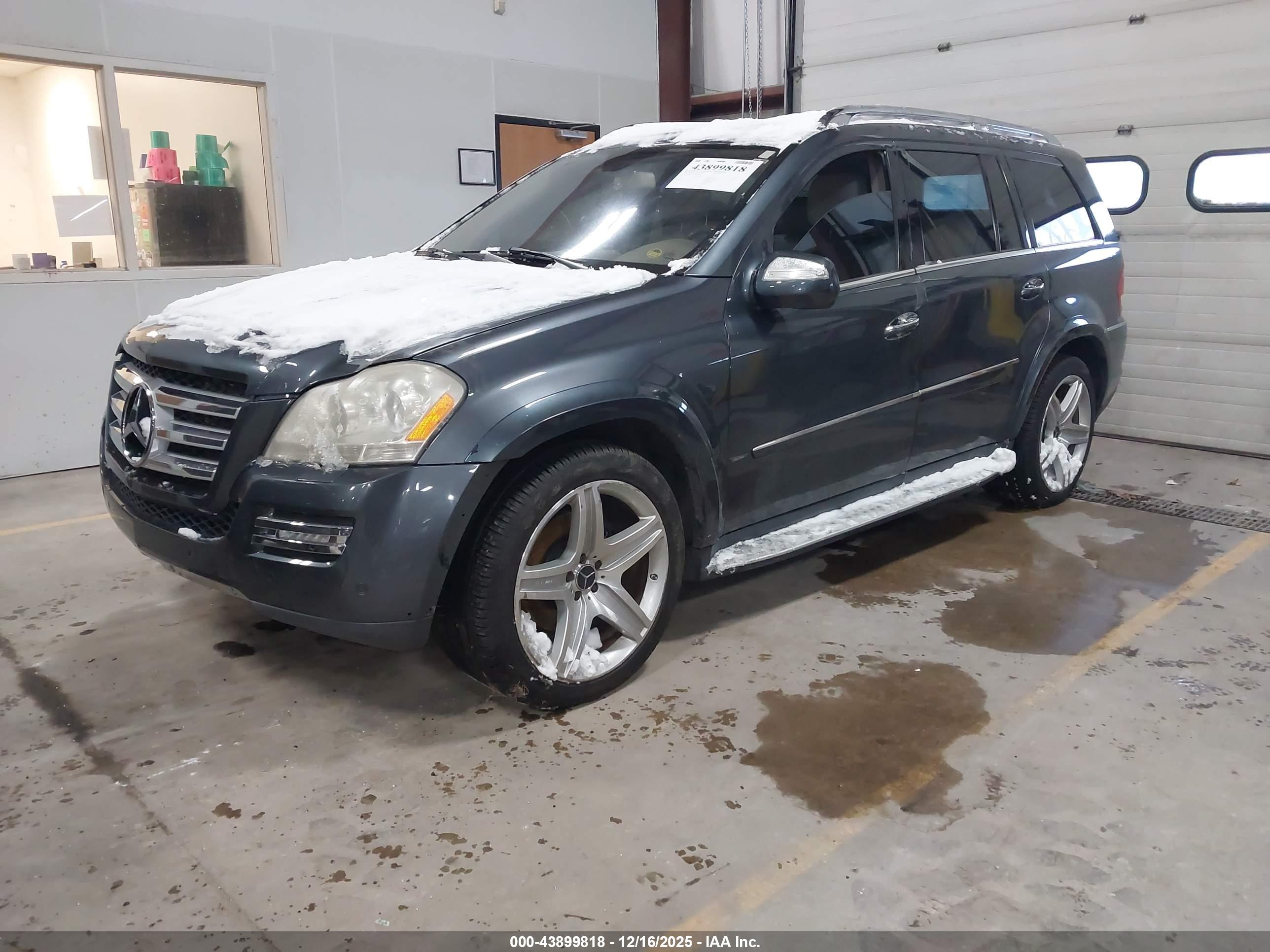 MERCEDES-BENZ GL image 2