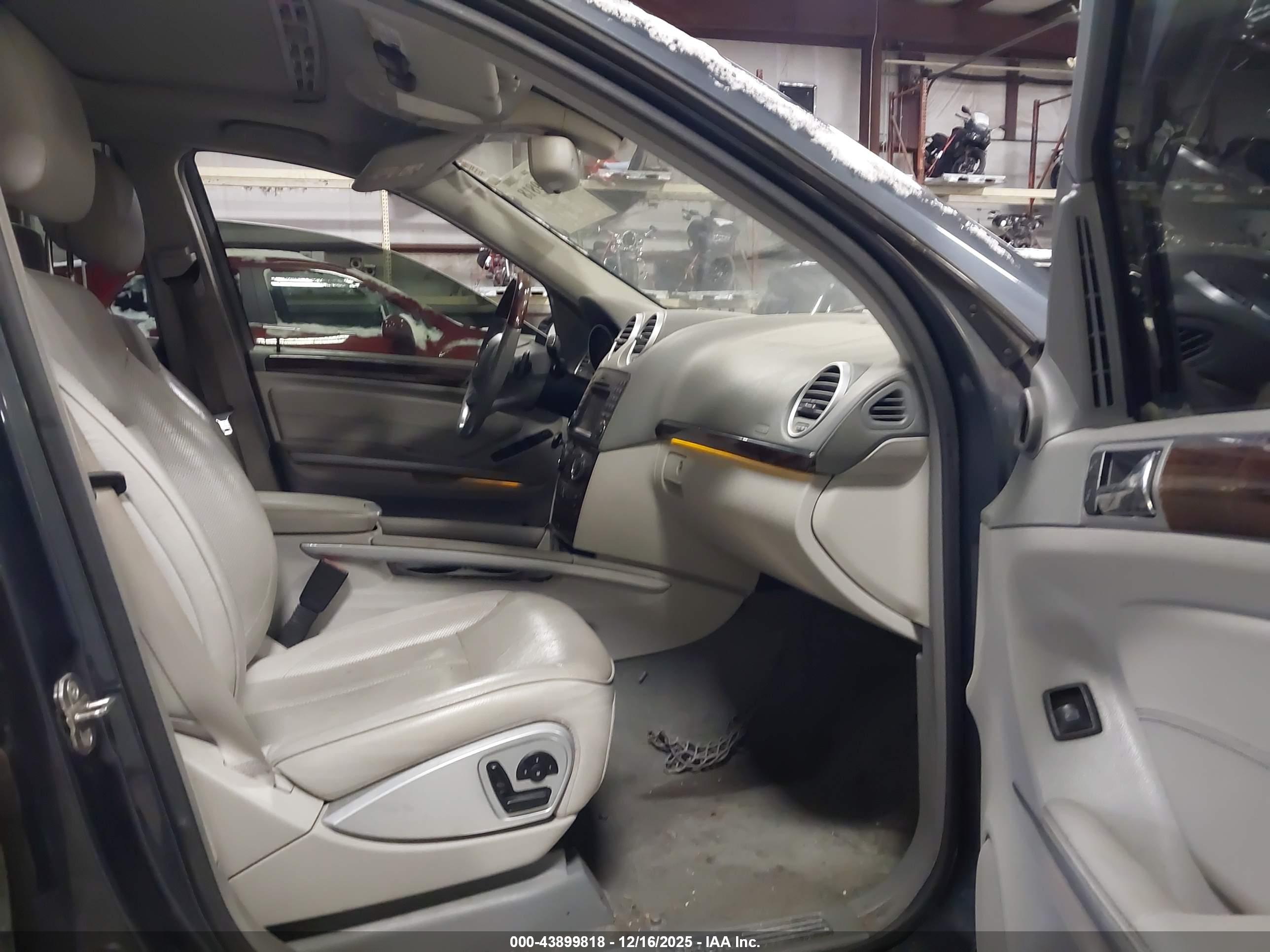 MERCEDES-BENZ GL image 5