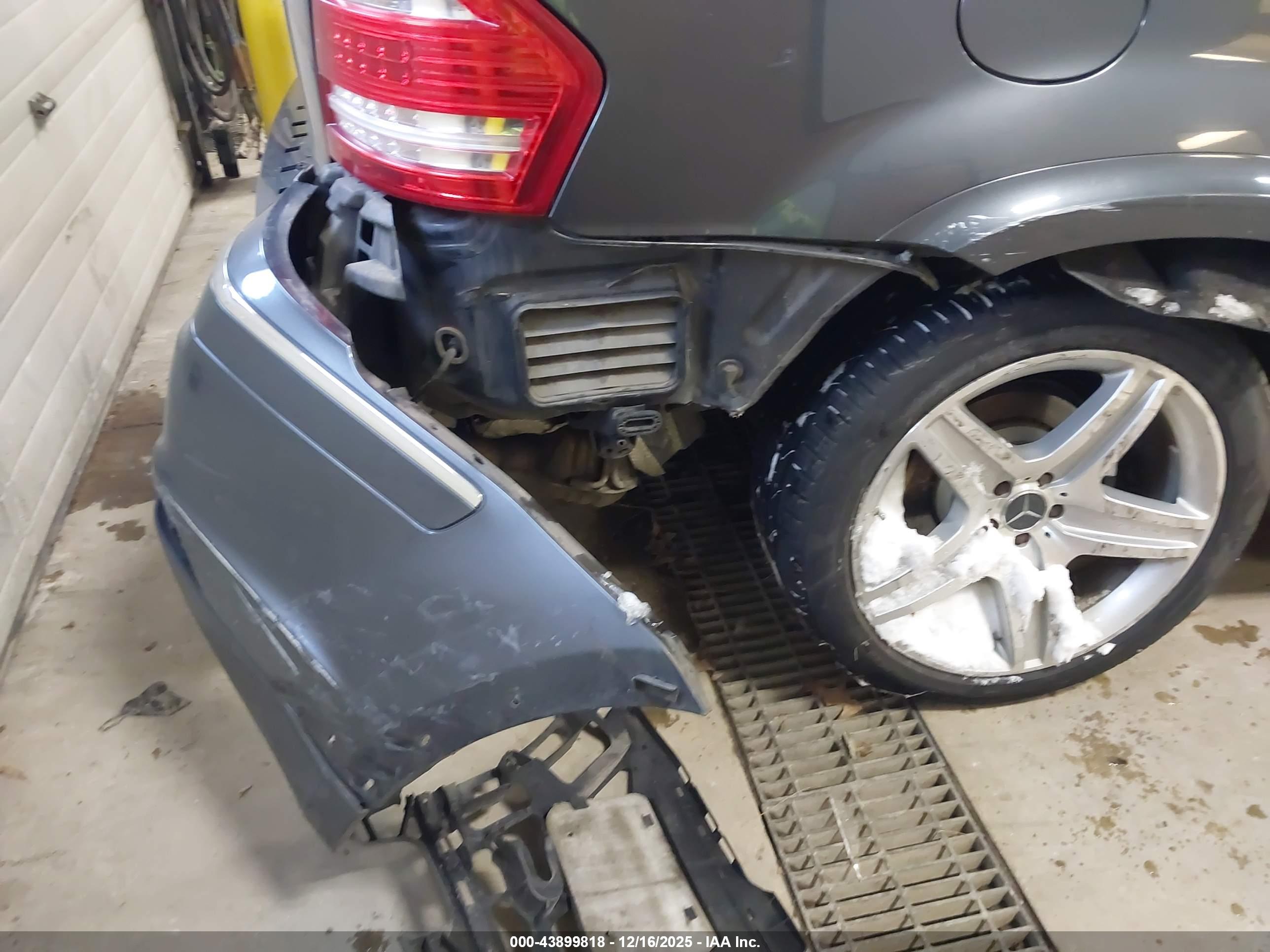 MERCEDES-BENZ GL image 6