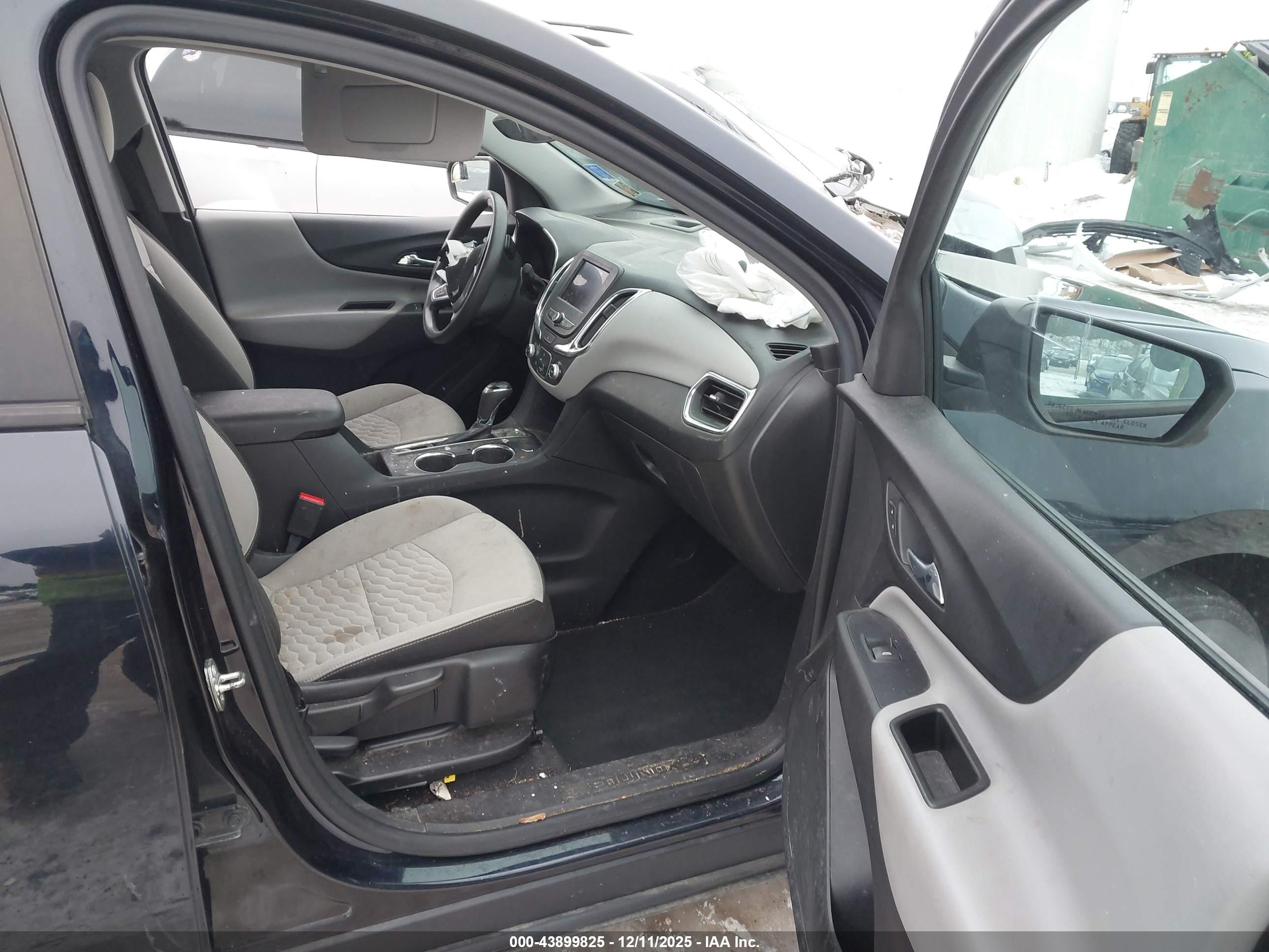 CHEVROLET EQUINOX image 5