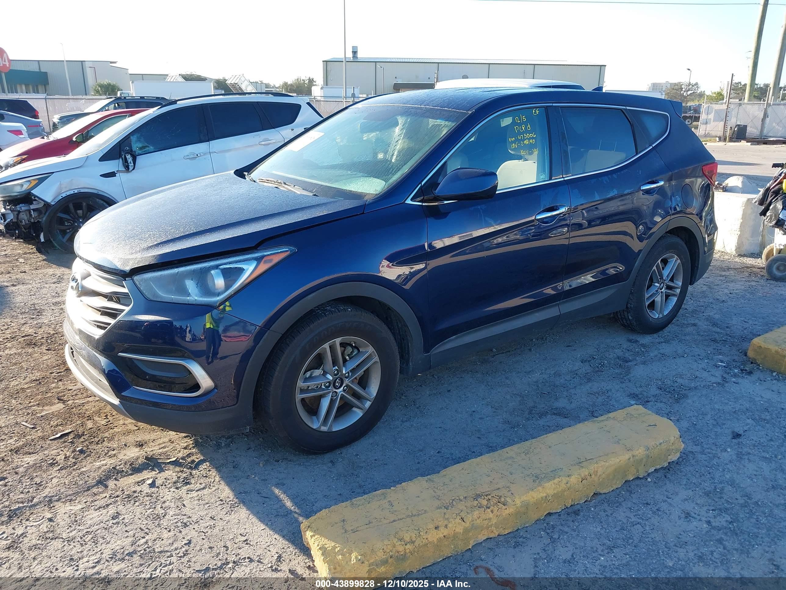 HYUNDAI SANTA image 2