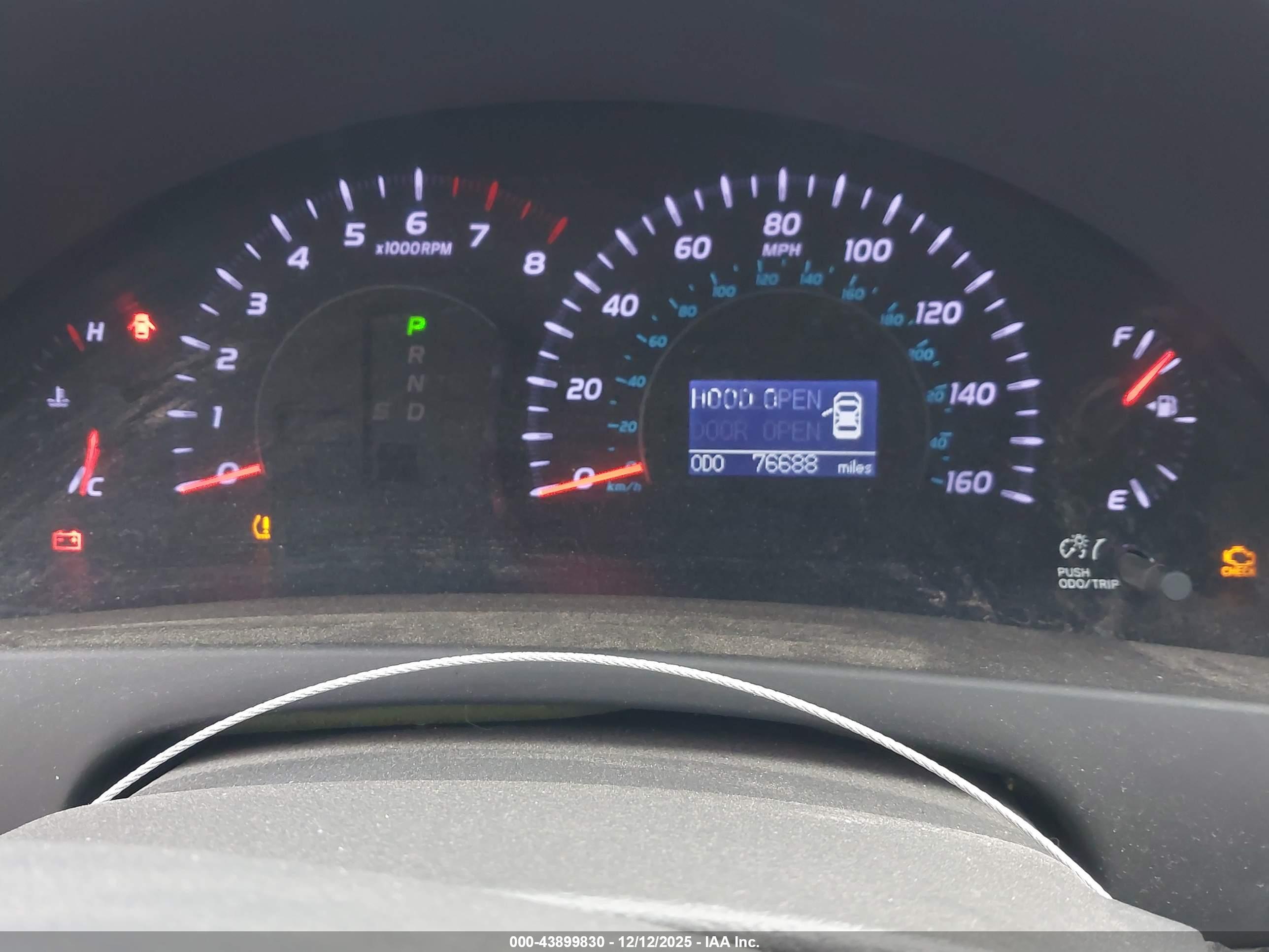TOYOTA CAMRY image 7