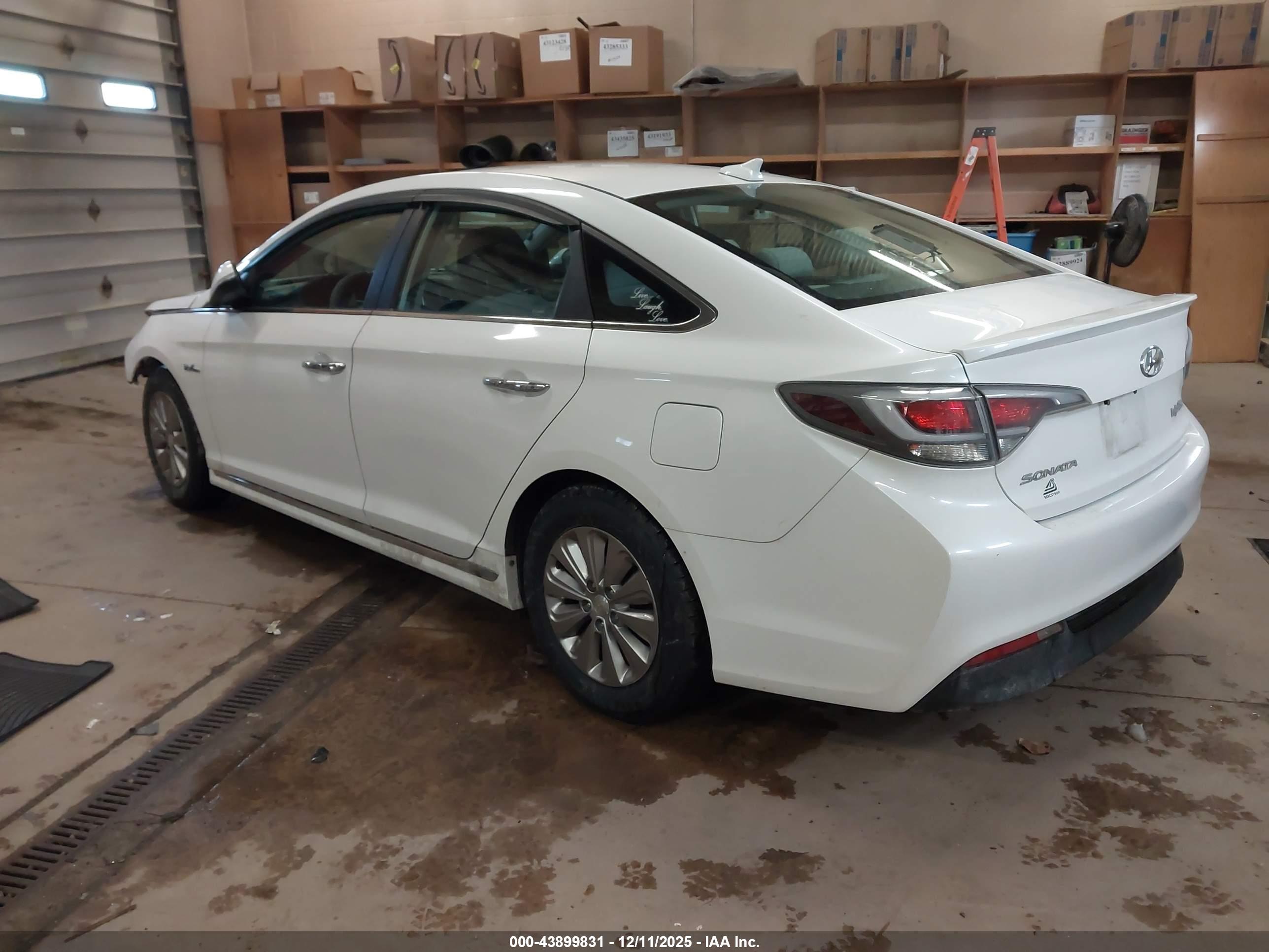 HYUNDAI SONATA image 3