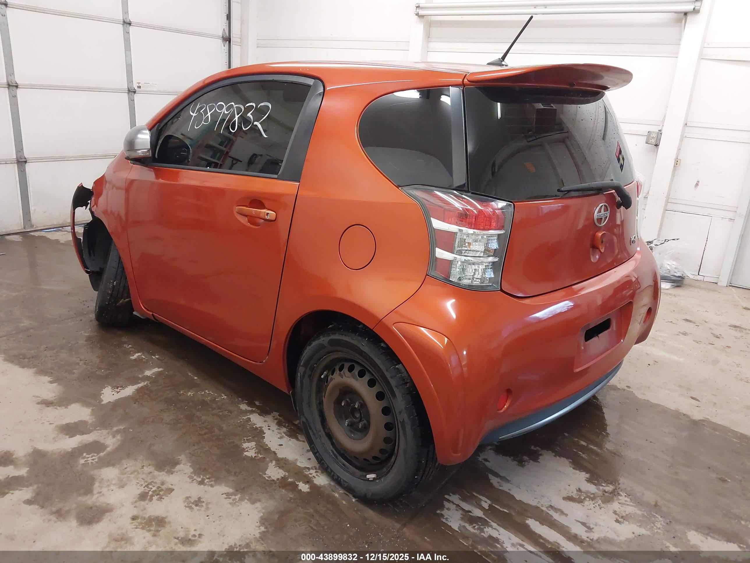SCION IQ image 3