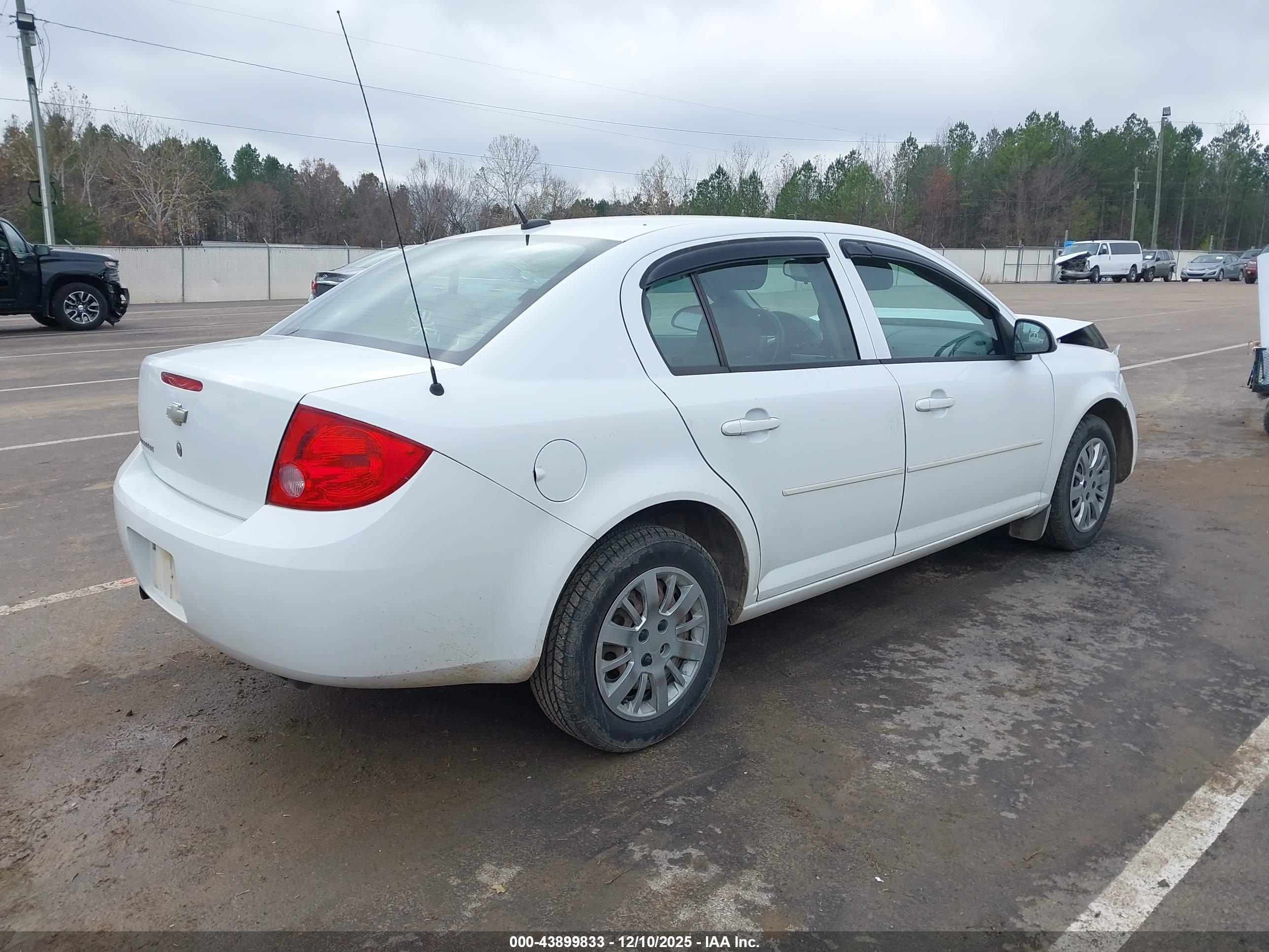 CHEVROLET COBALT image 4