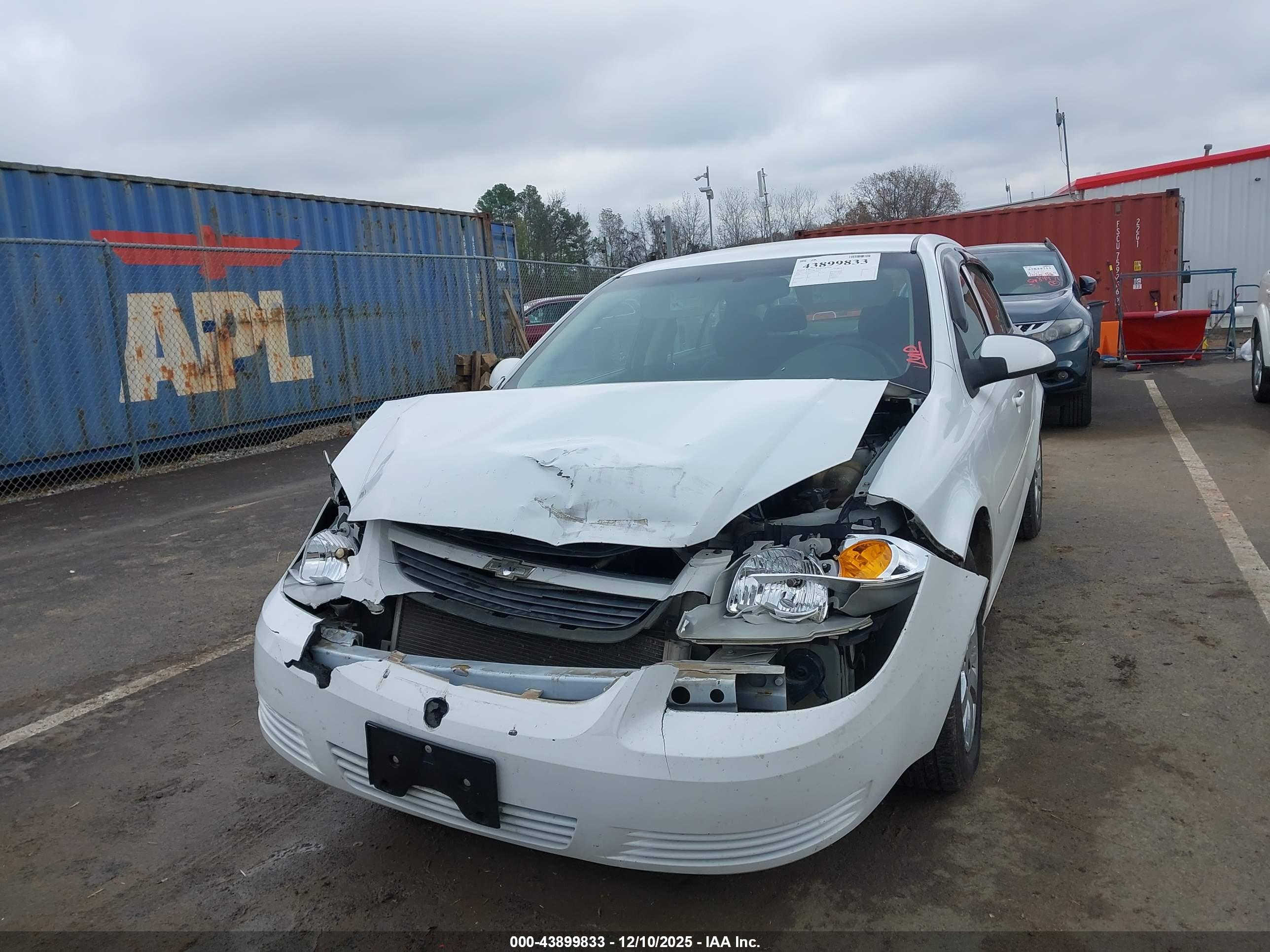 CHEVROLET COBALT image 6