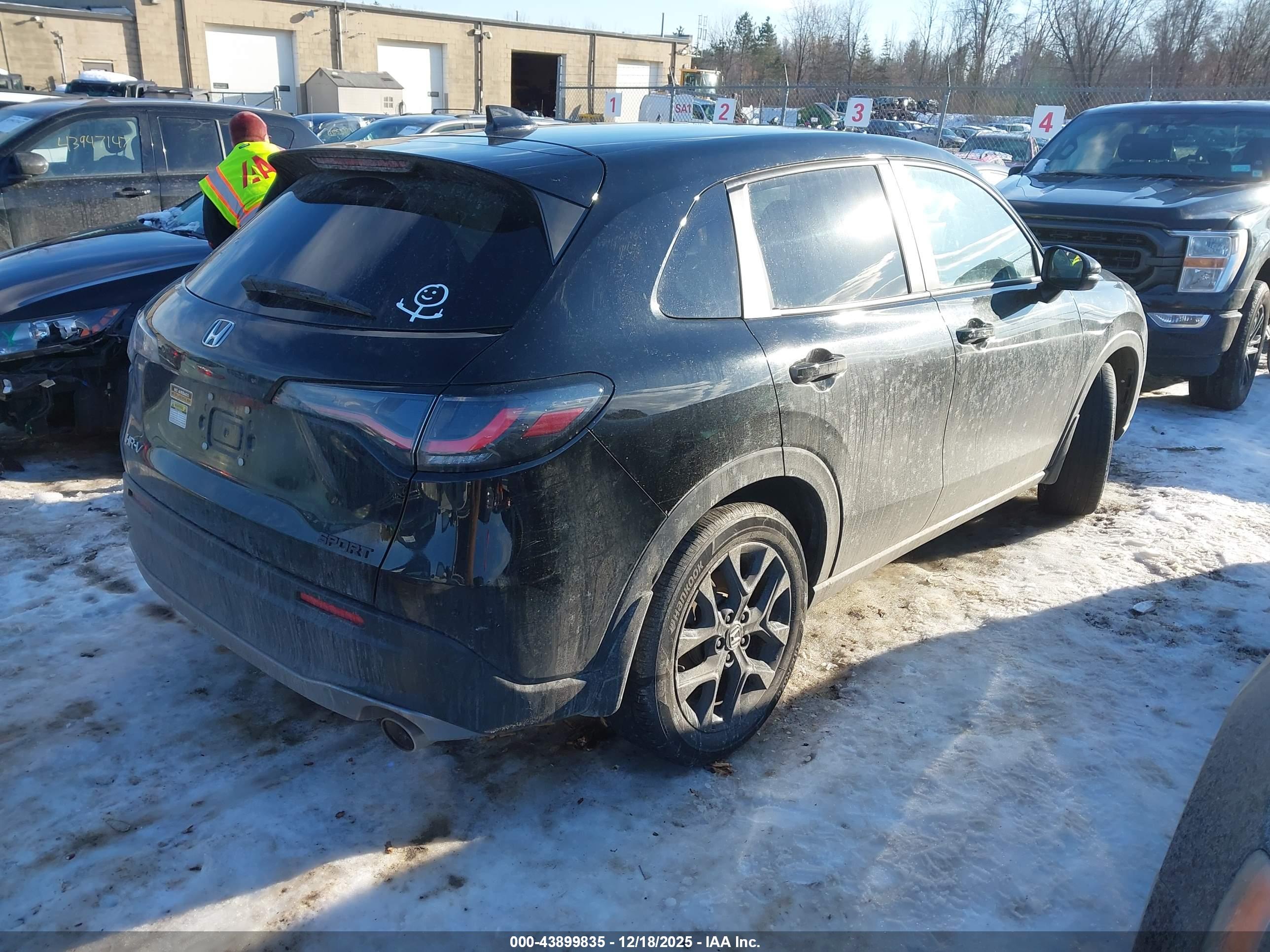 HONDA HR-V image 4