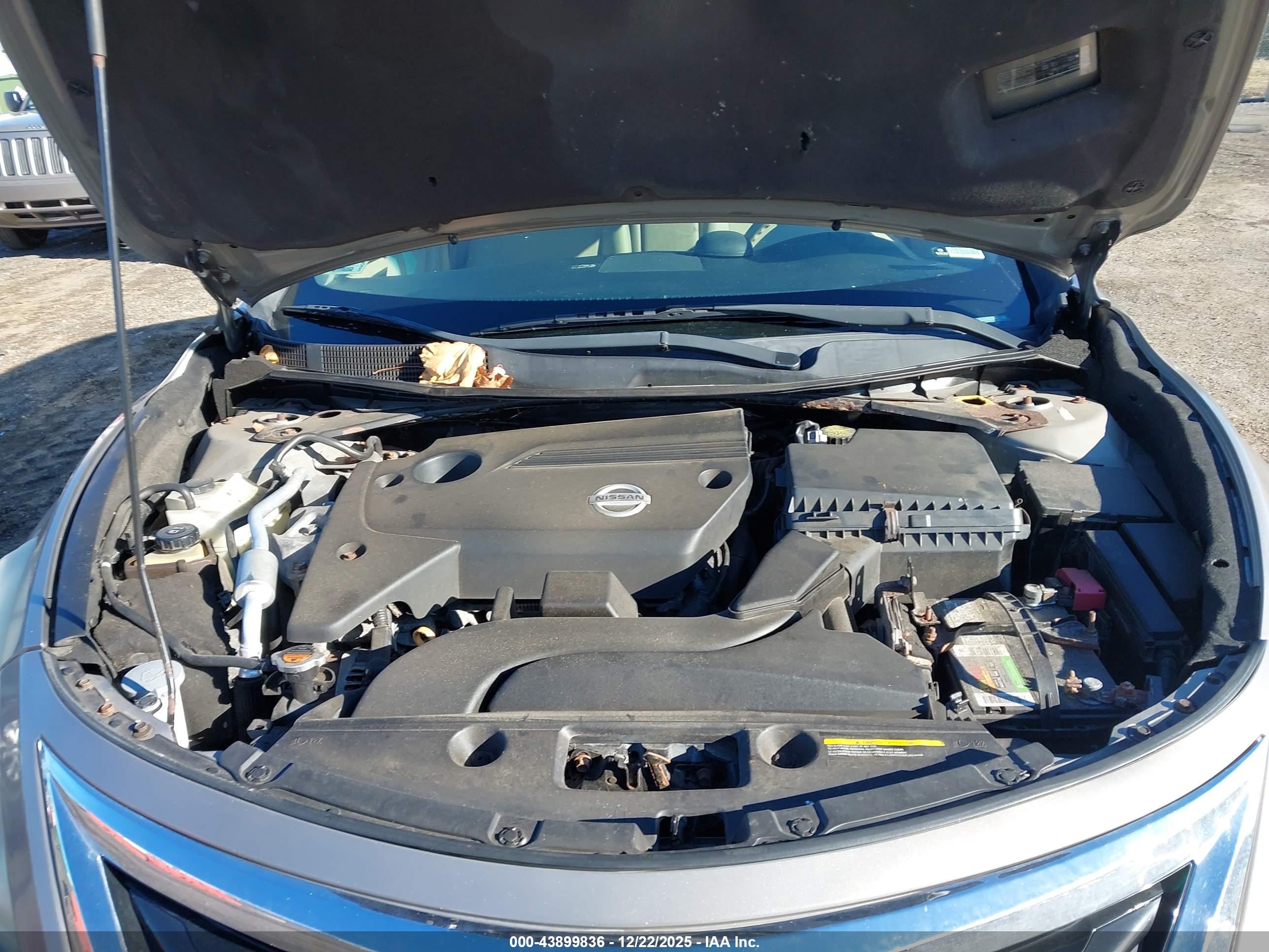 NISSAN ALTIMA image 10