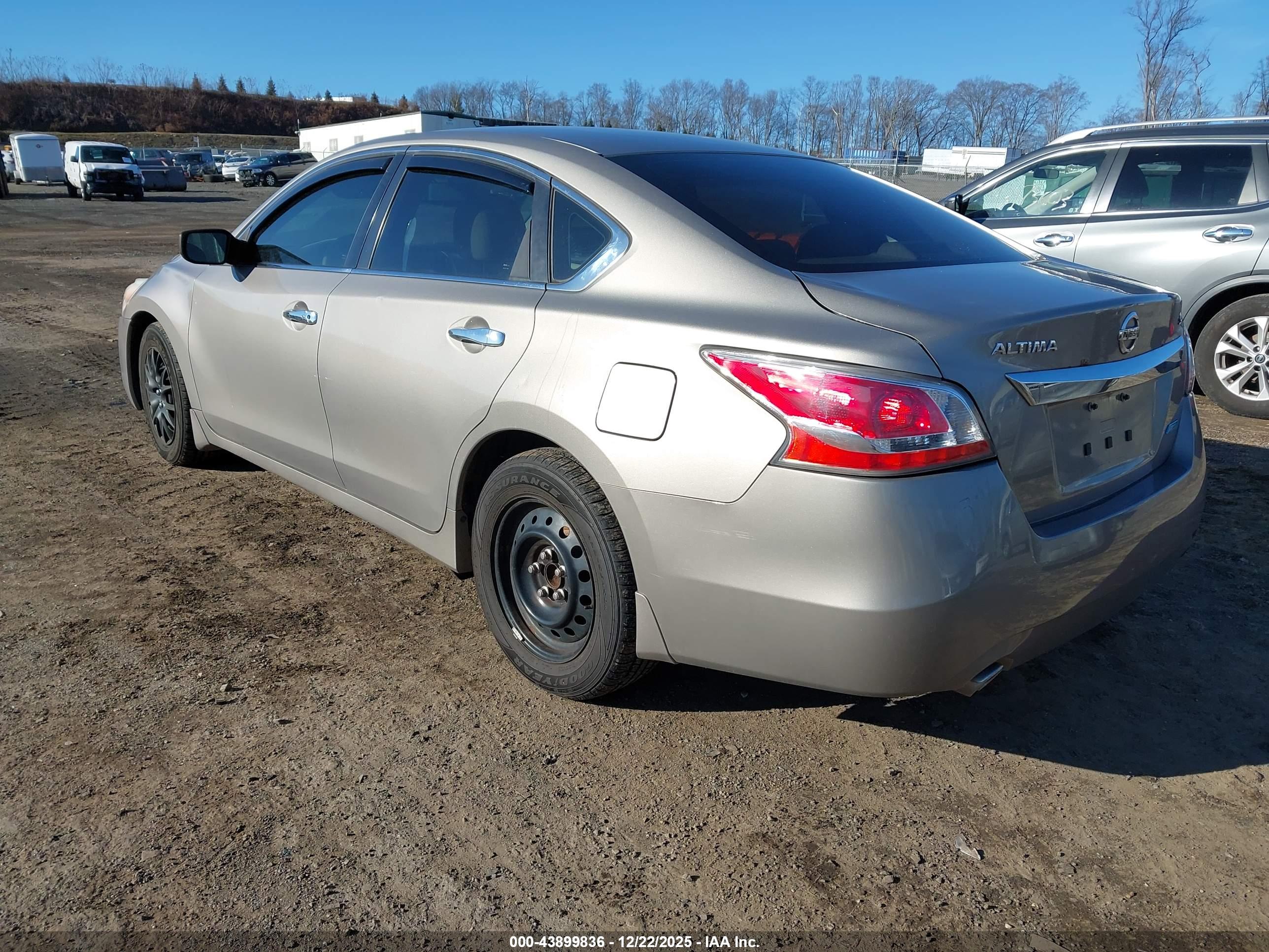 NISSAN ALTIMA image 3