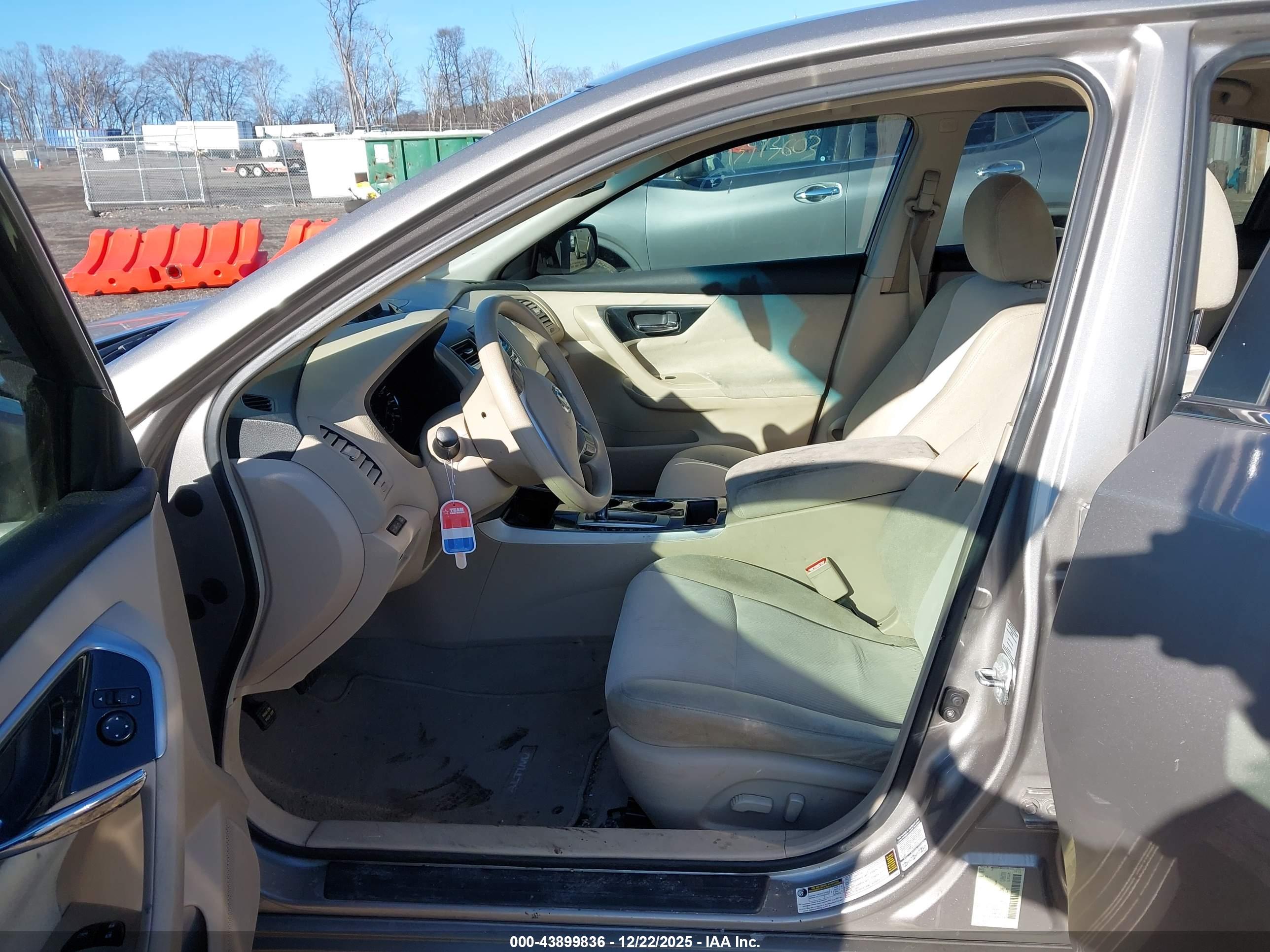NISSAN ALTIMA image 5