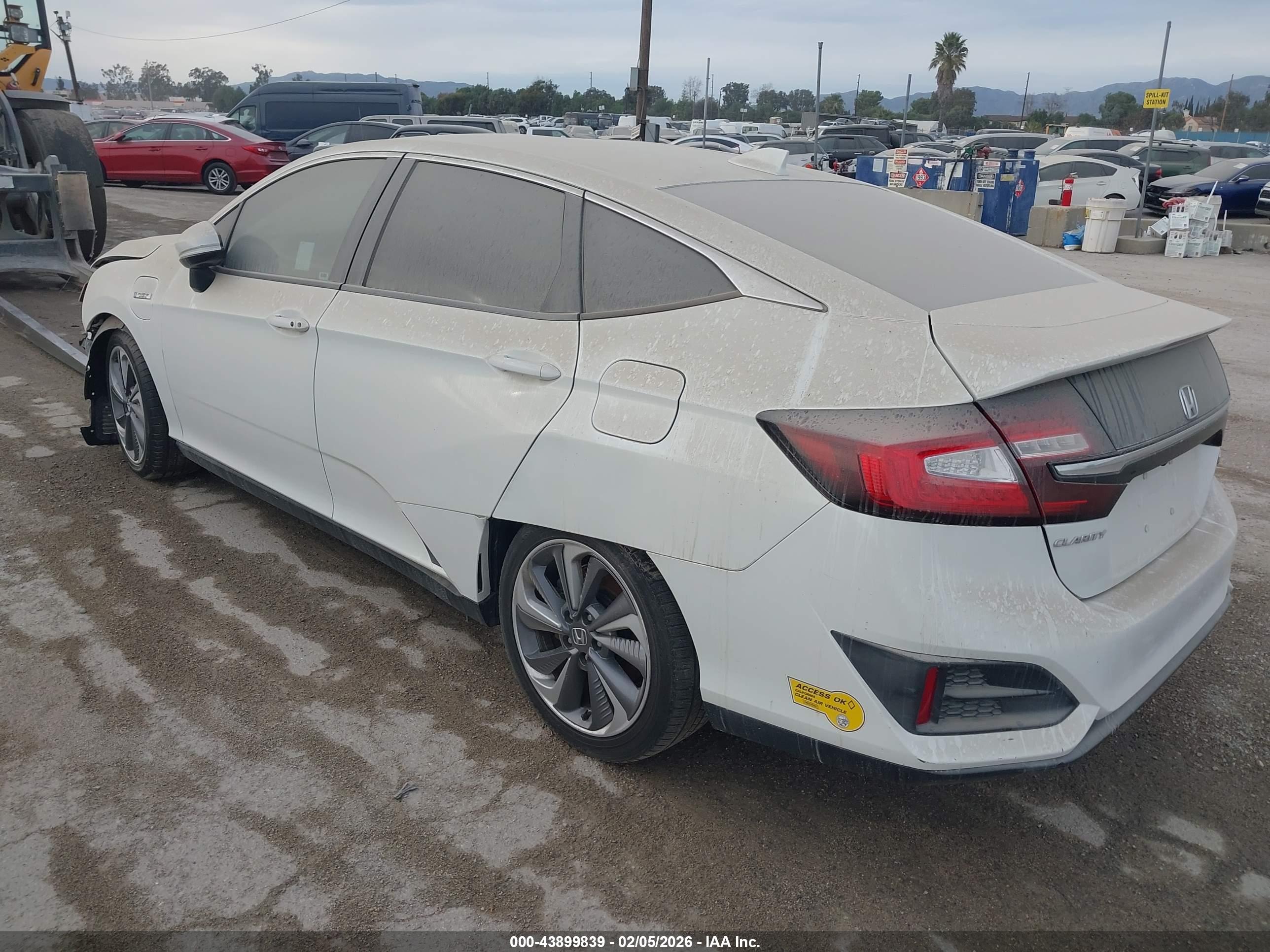 HONDA CLARITY image 3