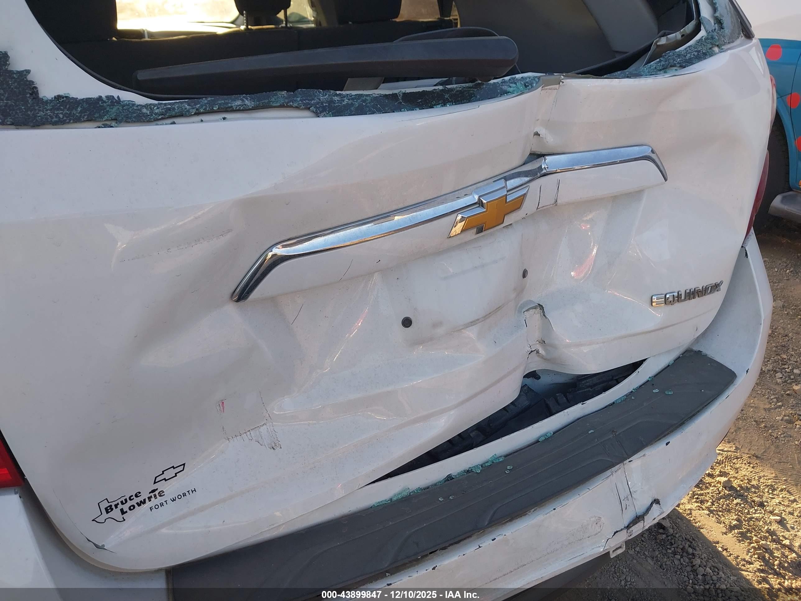 CHEVROLET EQUINOX image 6