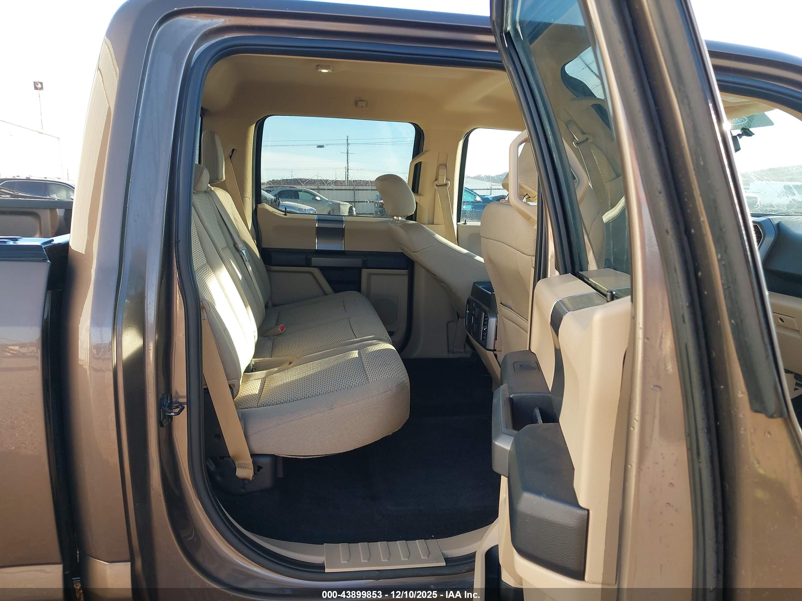 FORD F-150 image 8