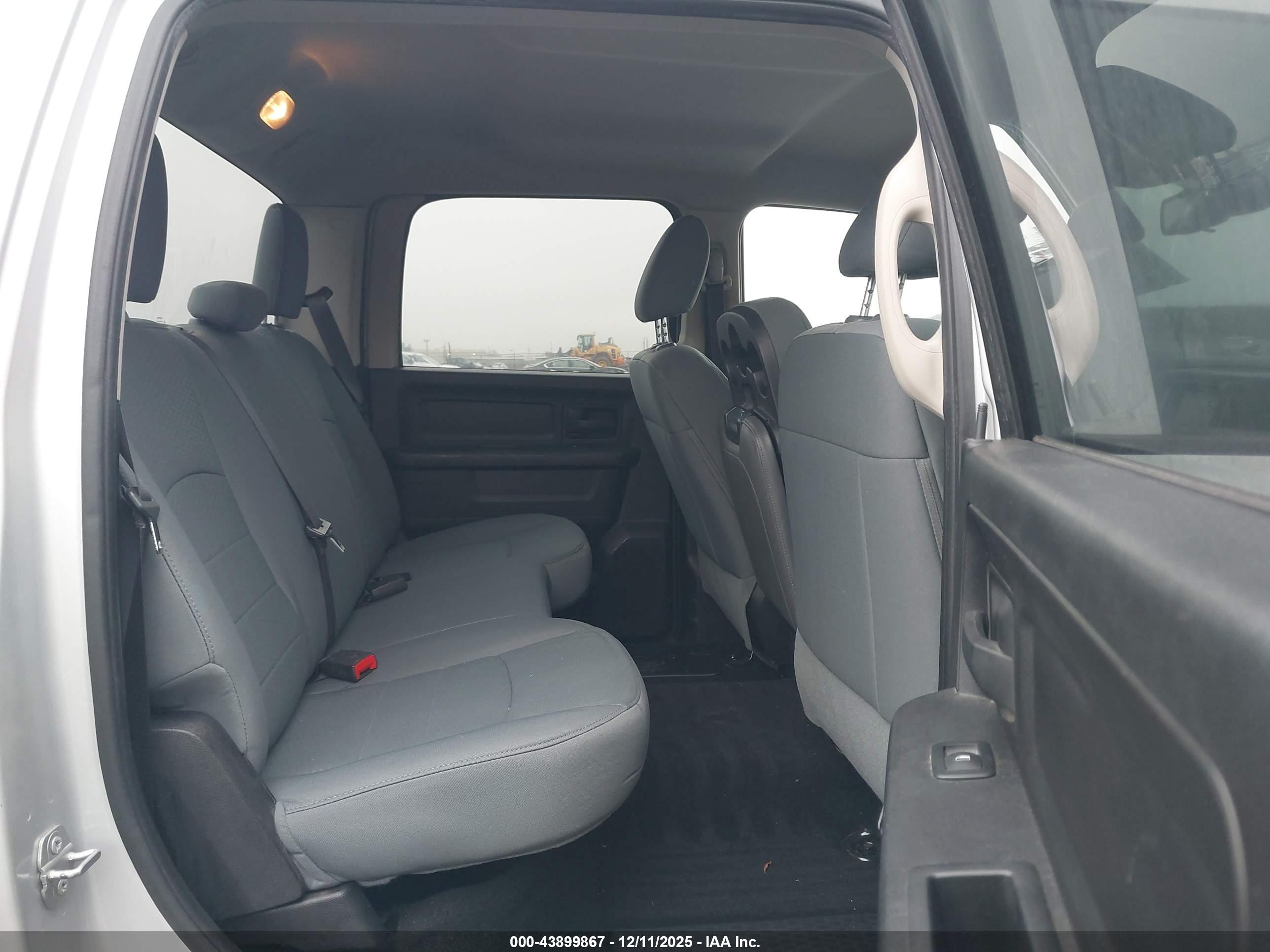 RAM 1500 image 8