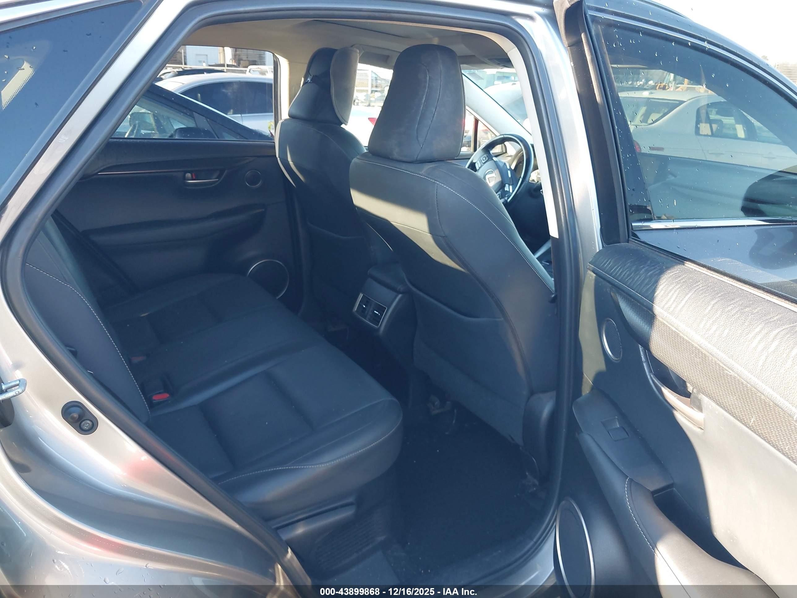 LEXUS NX image 8