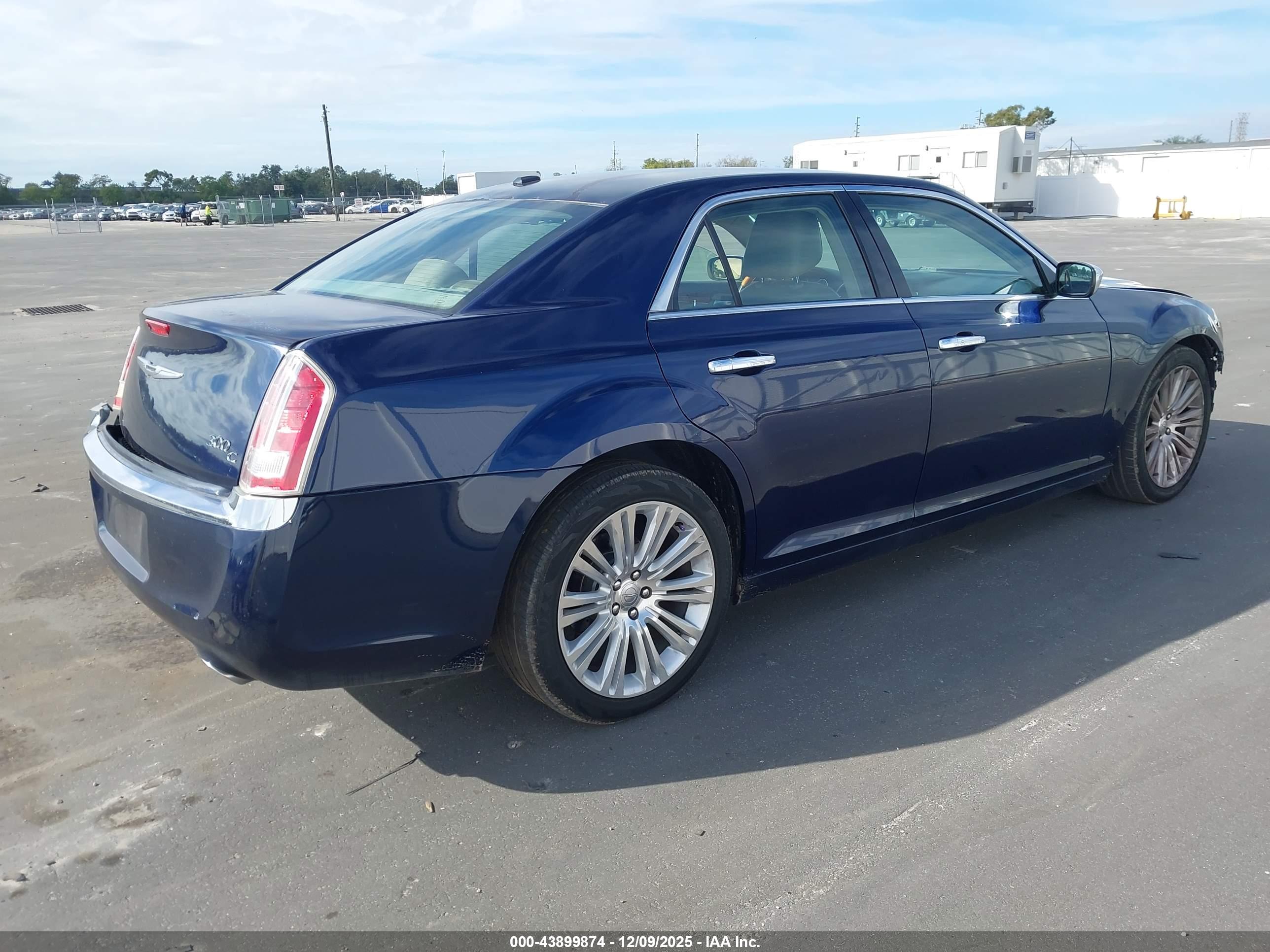 CHRYSLER 300C image 4