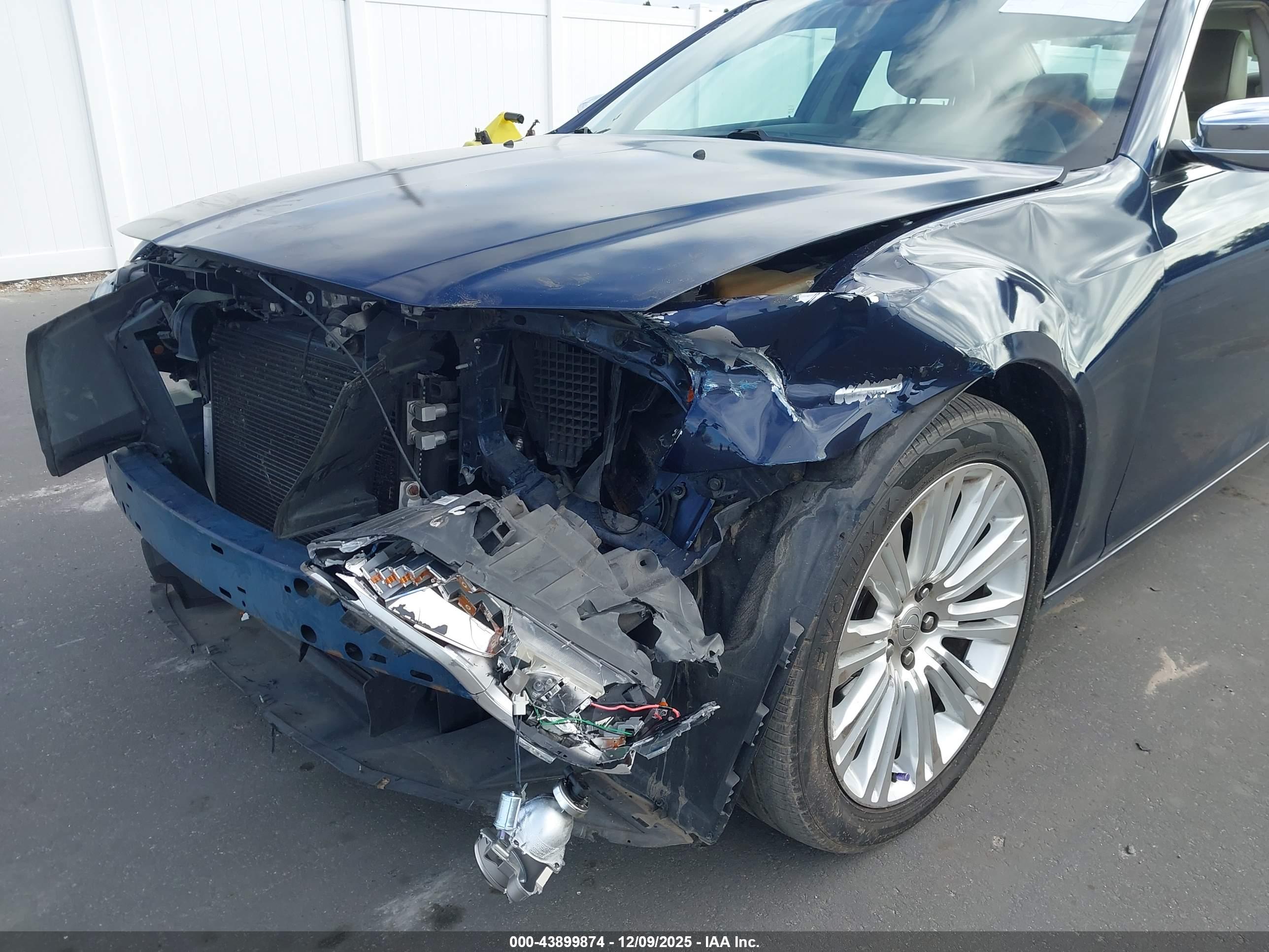 CHRYSLER 300C image 6