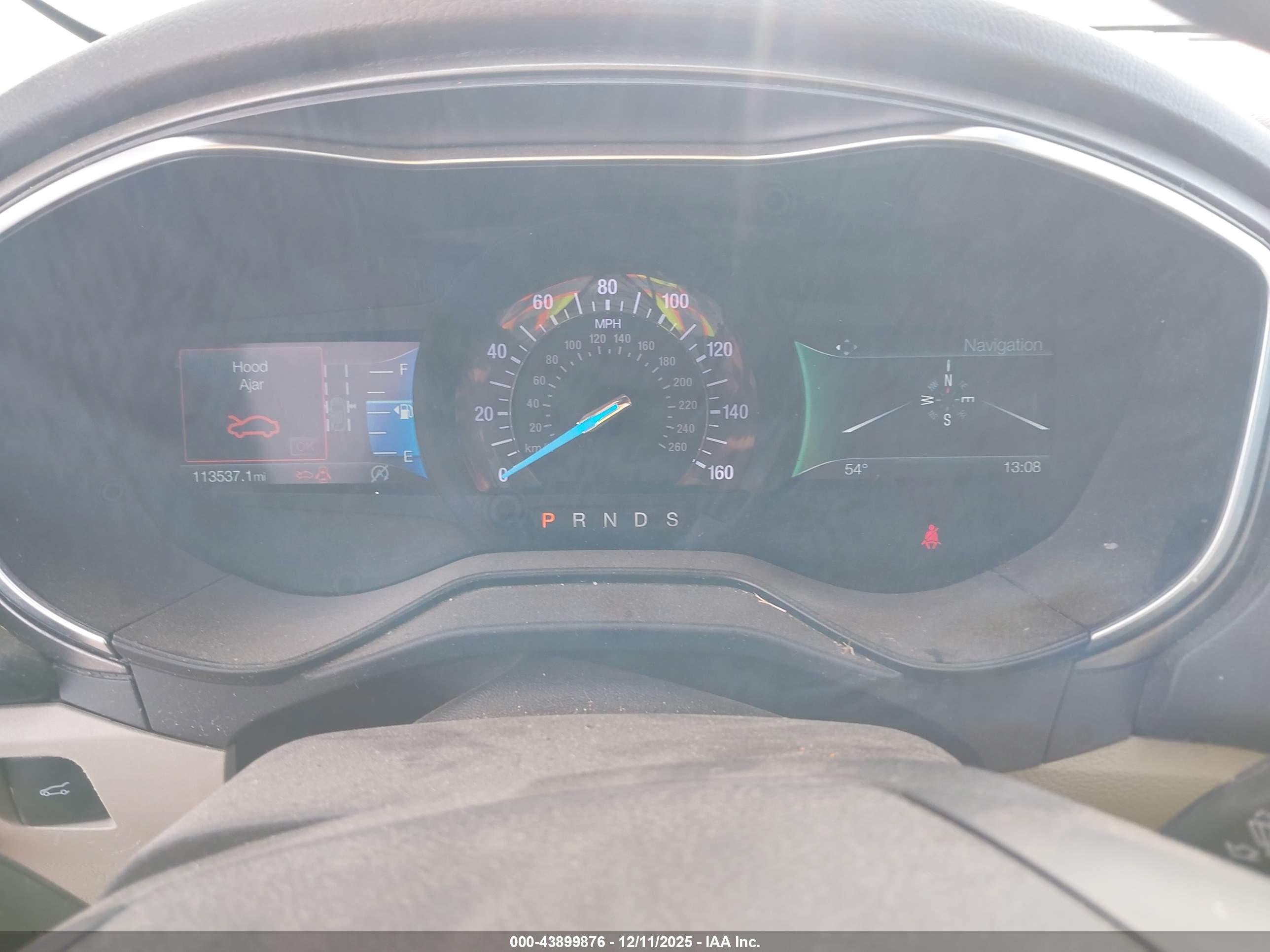 FORD FUSION image 7