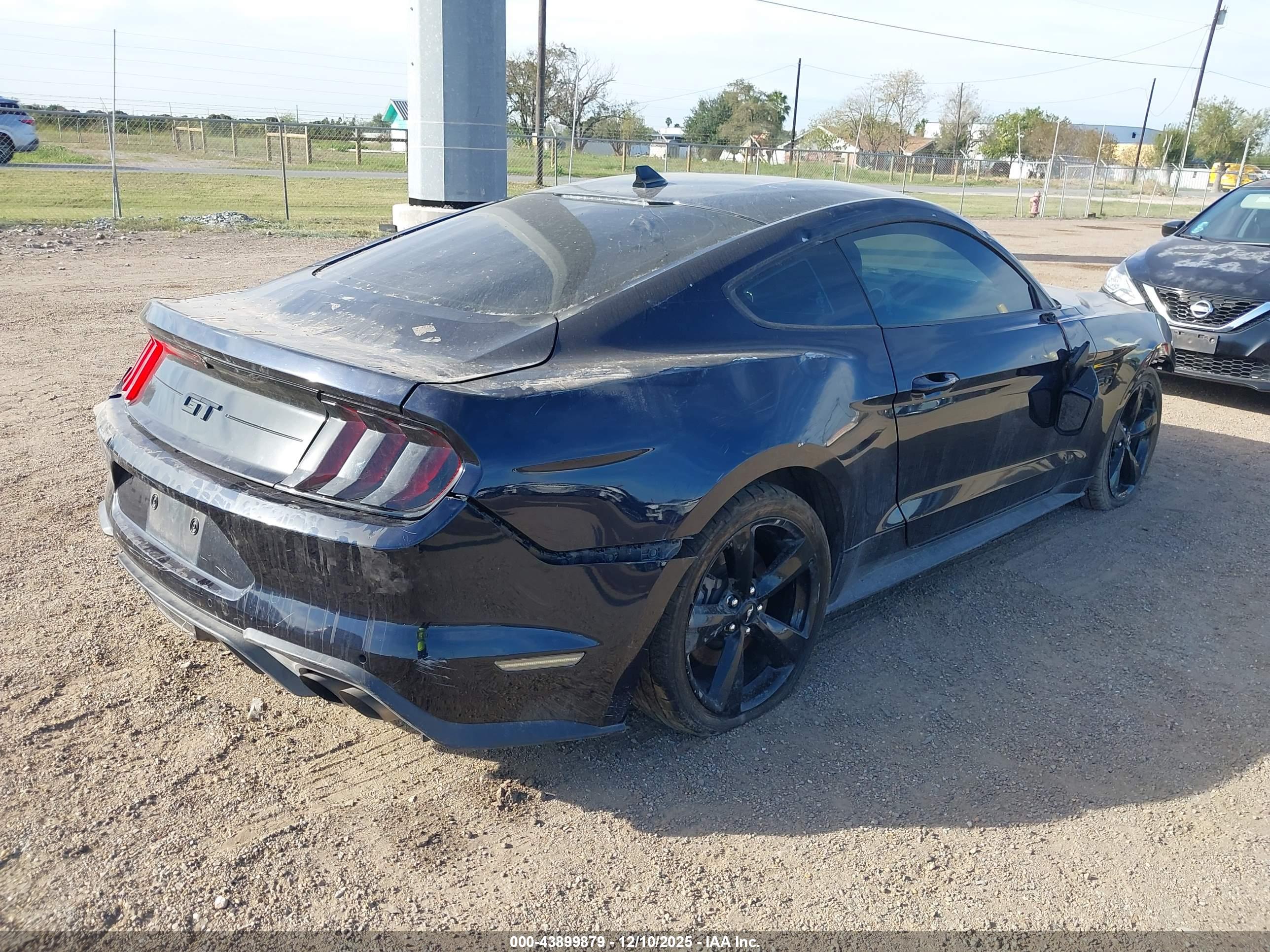 FORD MUSTANG image 4