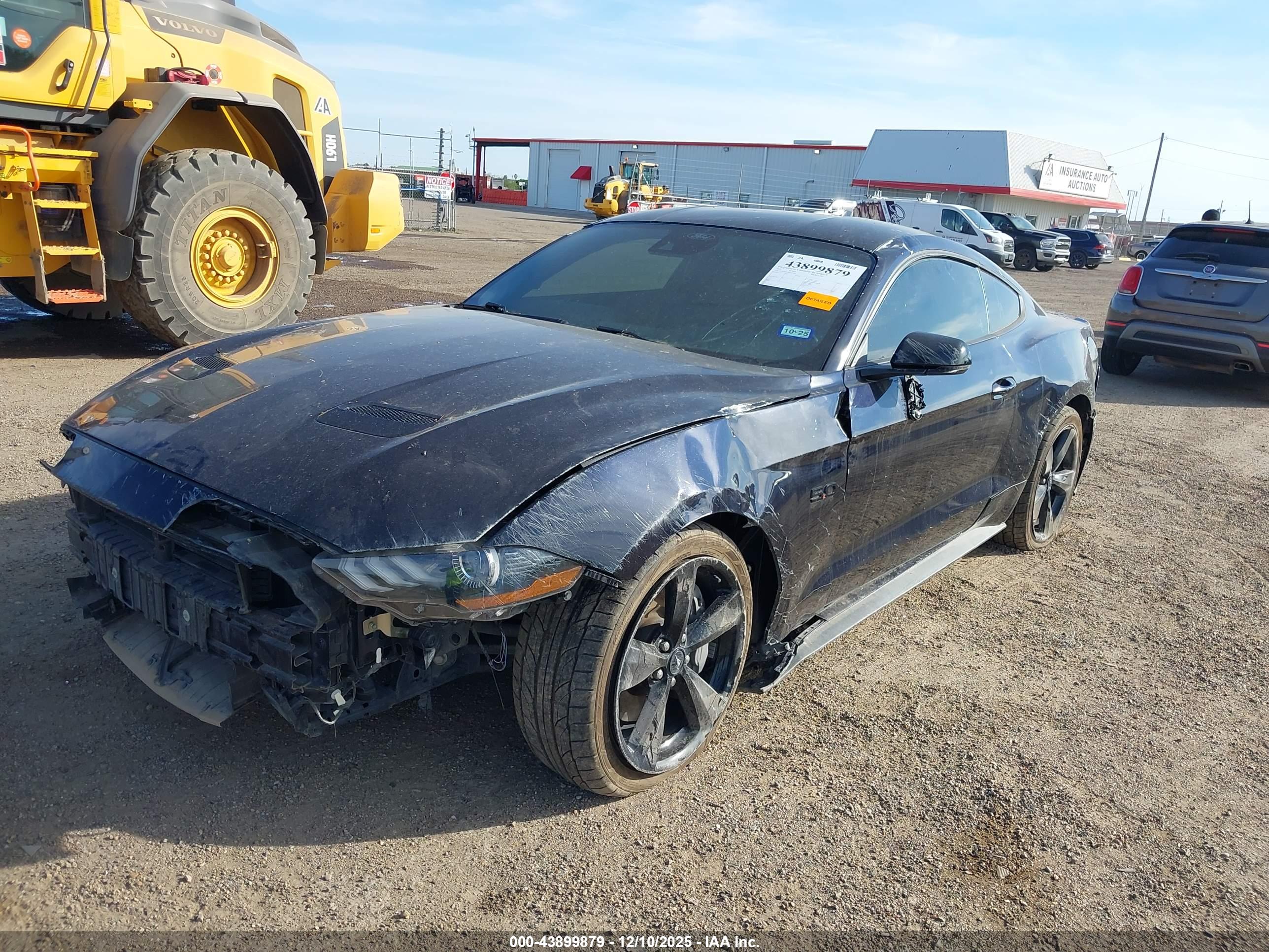 FORD MUSTANG image 6