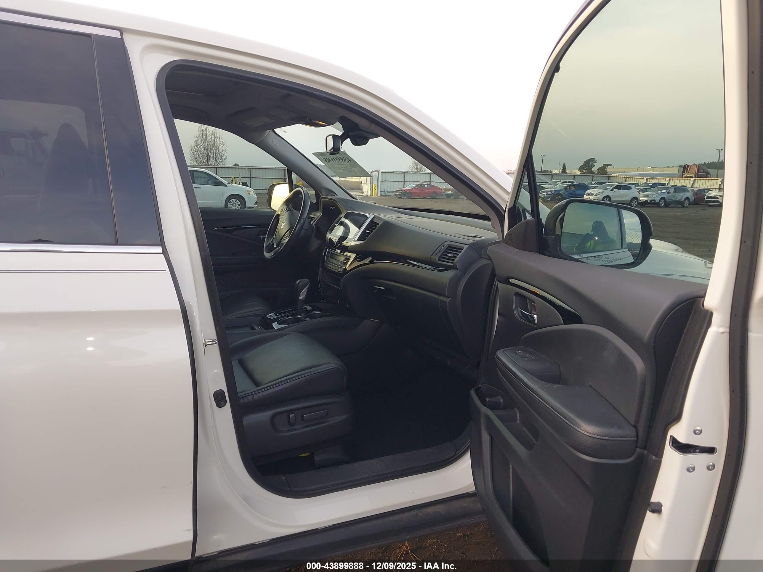 HONDA RIDGELINE image 5