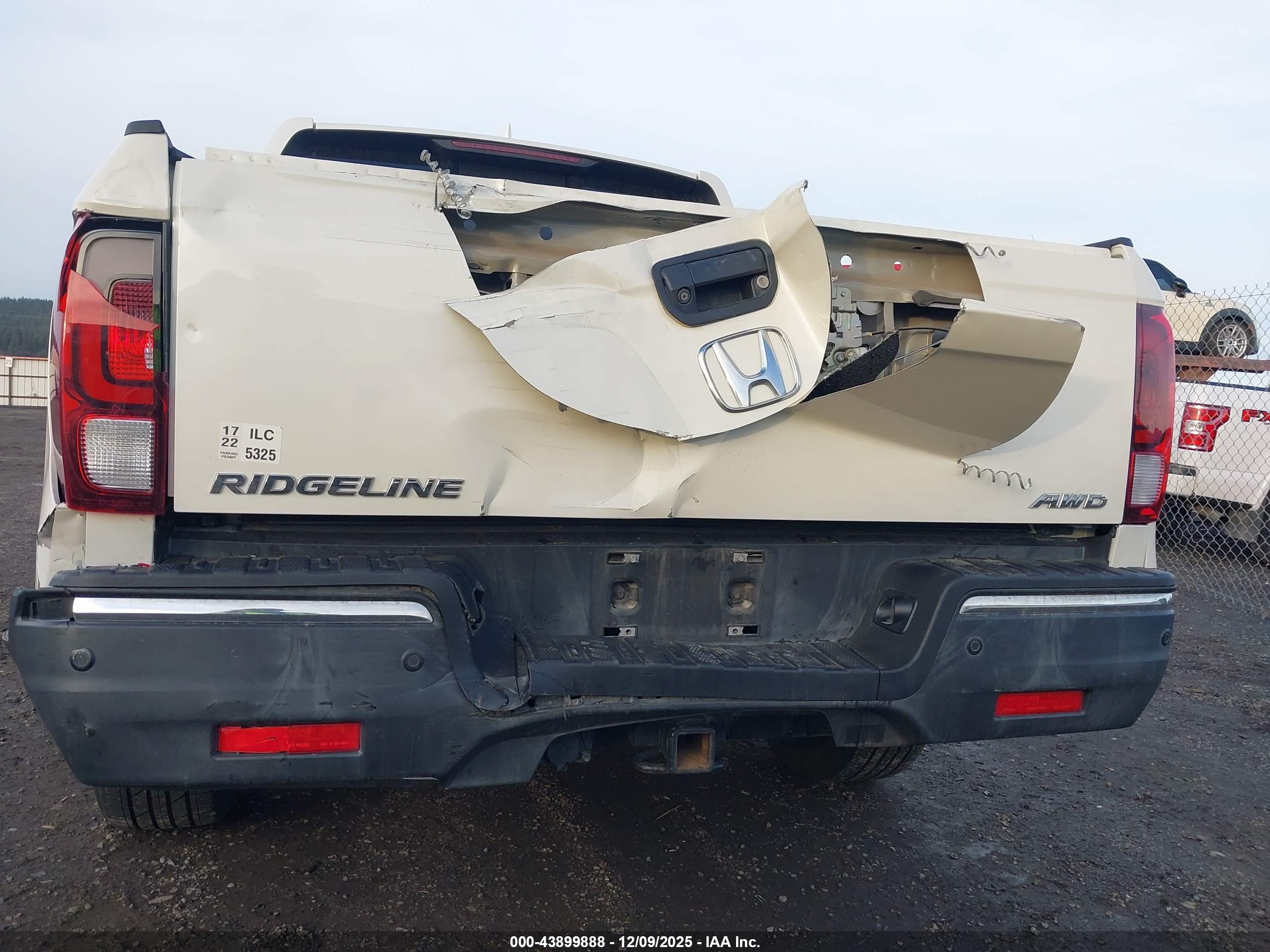 HONDA RIDGELINE image 6